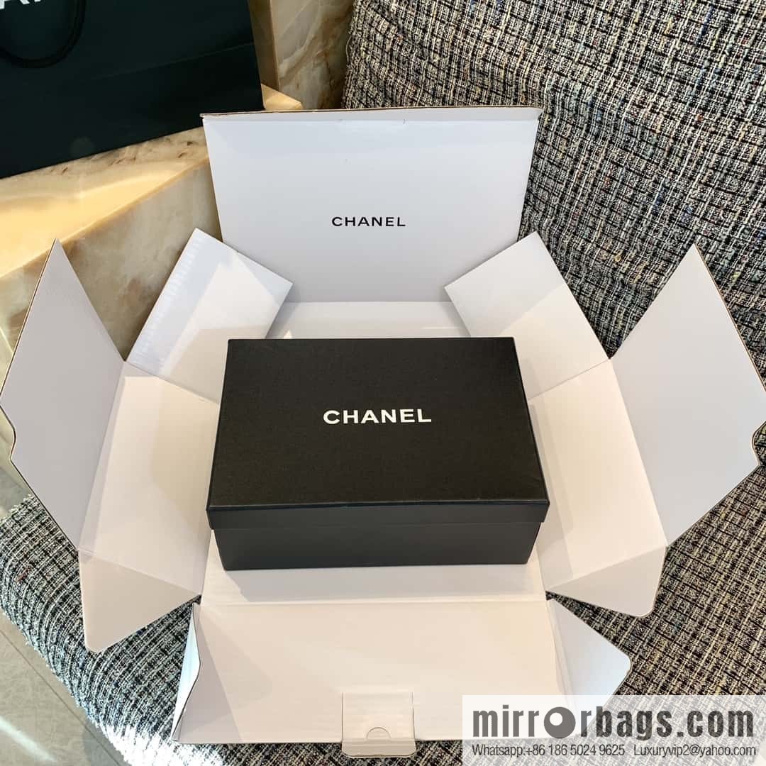 CHANEL Xiaoxiang Early Spring Camellia 🥰 Pointed Wedge Heel Single Shoes