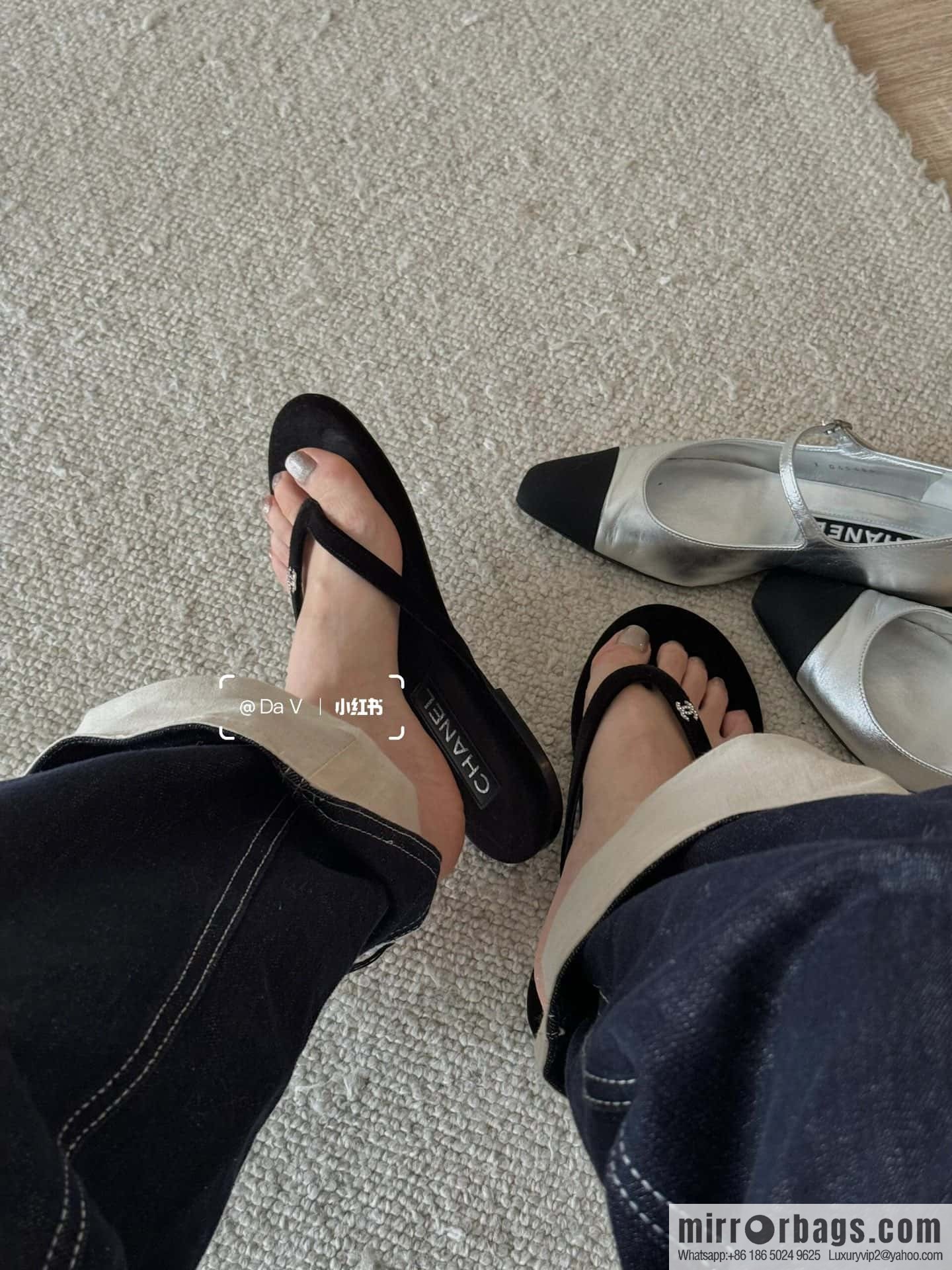 CHANEL Xiaoxiang spring and summer velvet, double C rhinestone buckle flip-flop slippers