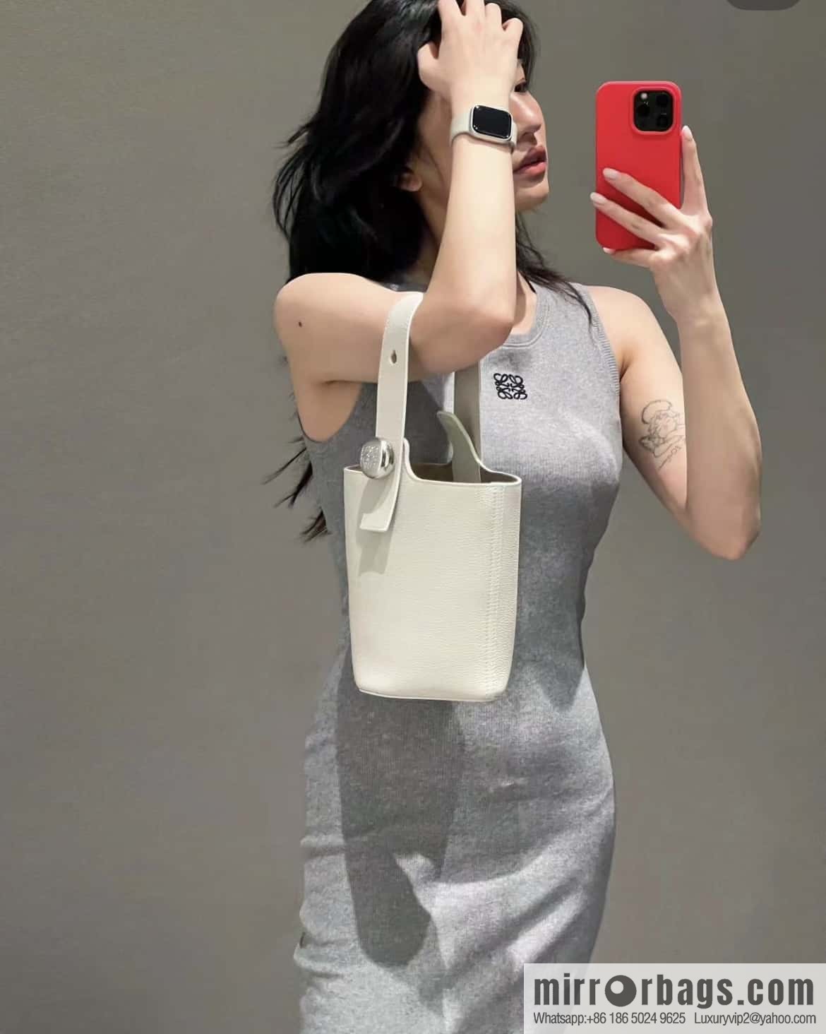 LOEWE latest 𝑷𝒆𝒃𝒃𝒍𝒆 bucket bag 0705 lychee pattern white