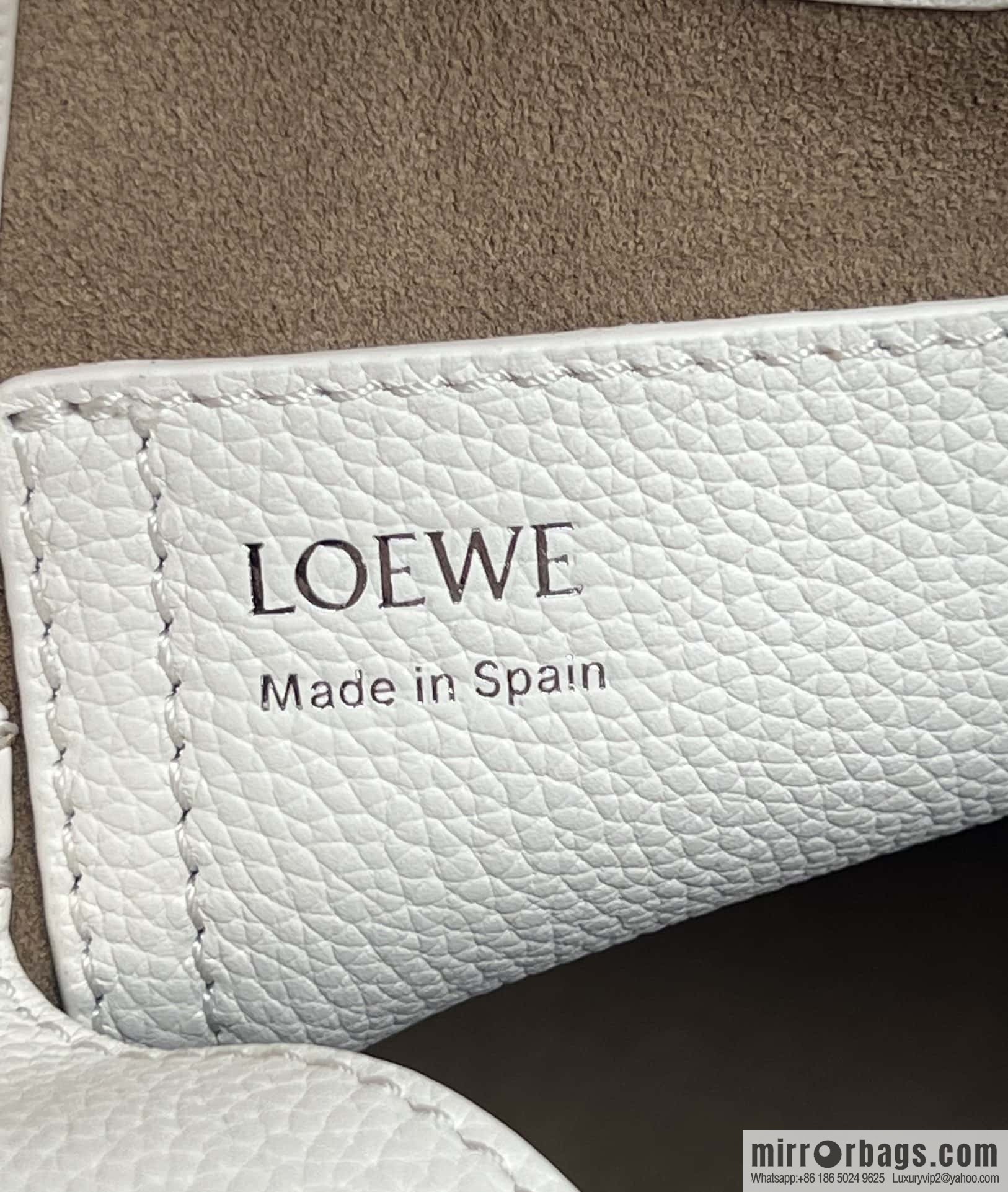 LOEWE latest 𝑷𝒆𝒃𝒃𝒍𝒆 bucket bag 0705 lychee pattern white