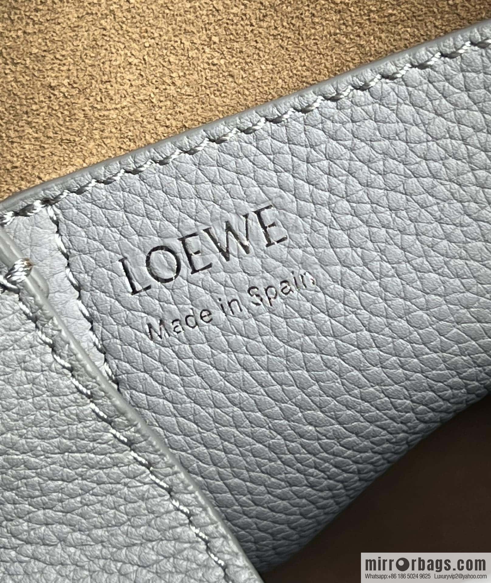 LOEWE latest 𝑷𝒆𝒃𝒃𝒍𝒆 bucket bag 0705 lychee pearl gray