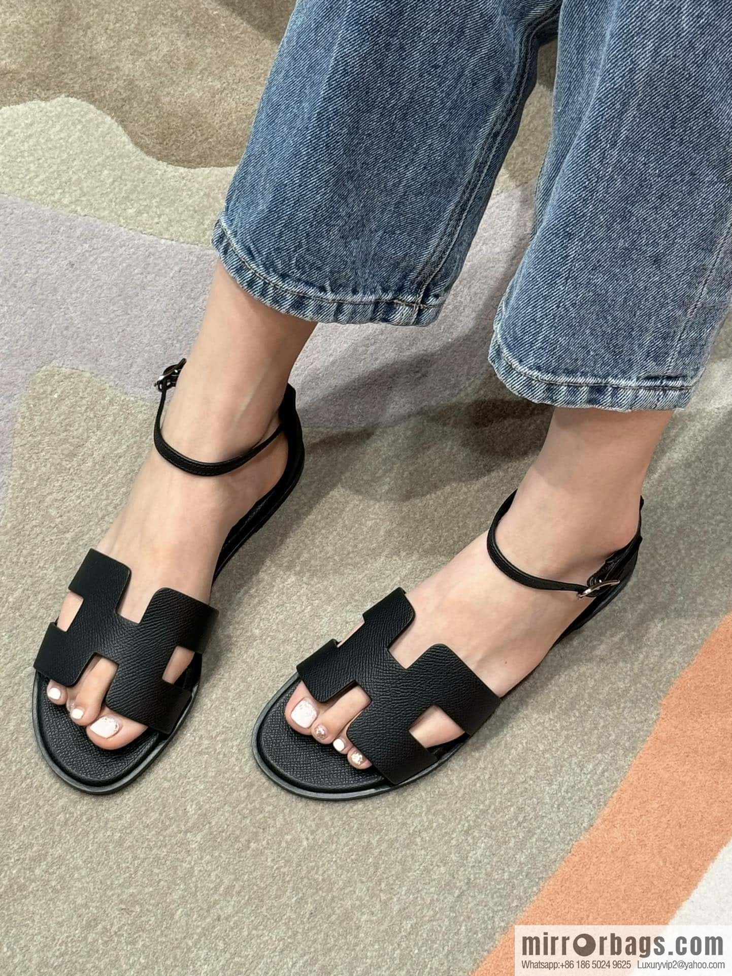 Hermès H's must-wear sandals in spring and summer