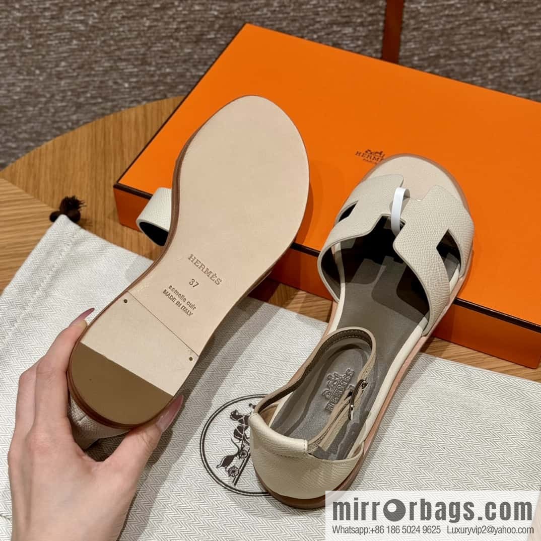 Hermès H's must-wear sandals in spring and summer