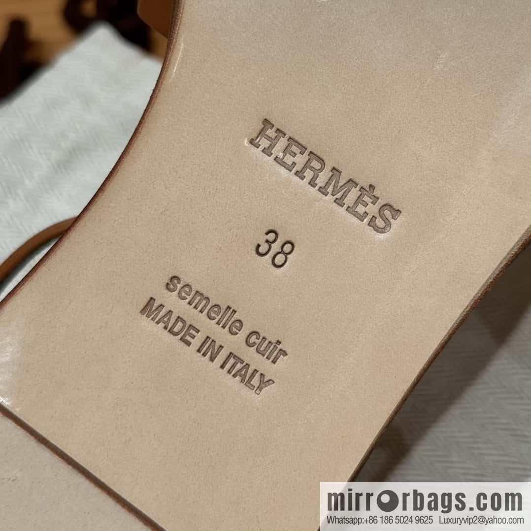Hermès H's must-wear sandals in spring and summer