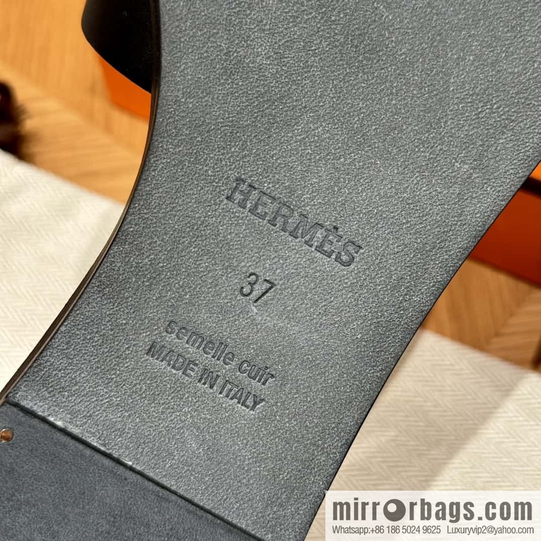 Hermès H's must-wear sandals in spring and summer