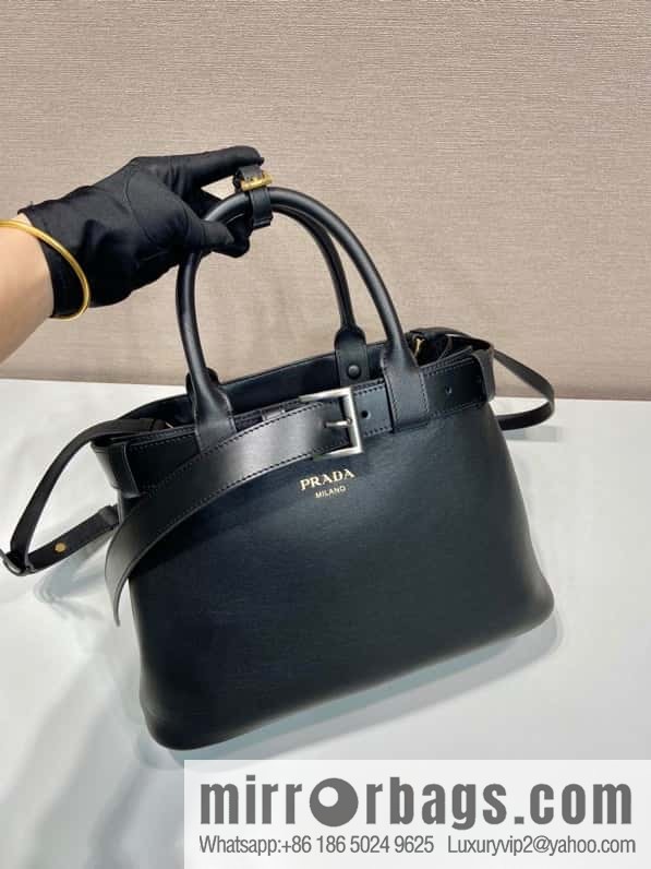 PRADA 🎉 new women's bag 🎉 1BA434S