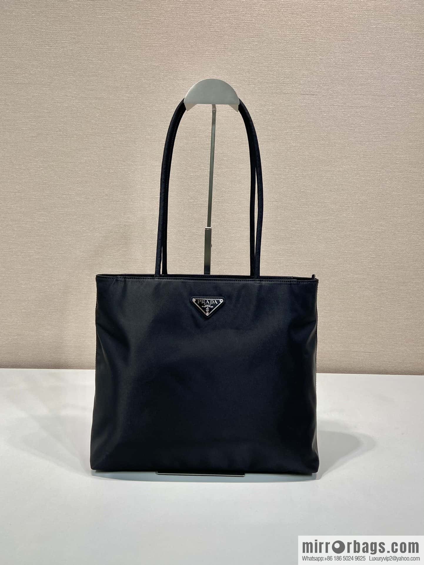 PRADA 🎉 new tote bag 🎉 B6245 M🎉