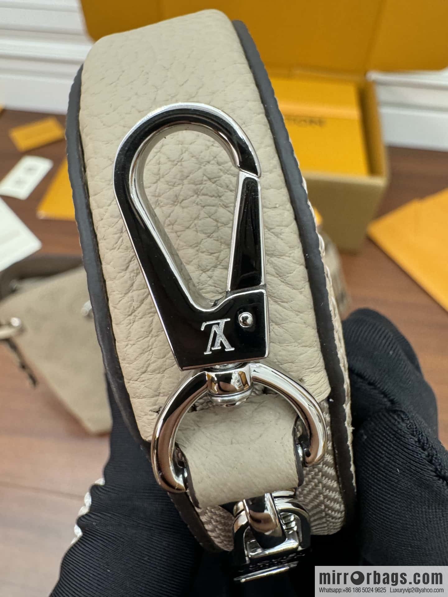 LV M57201 BELLA handbag