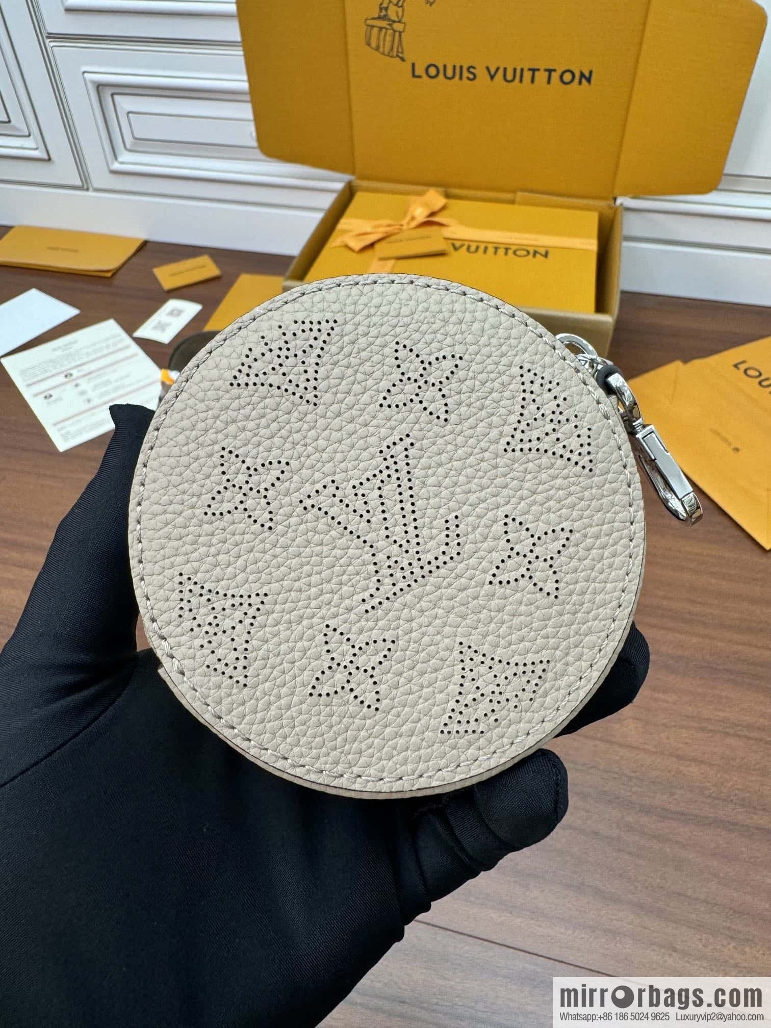 LV M57201 BELLA handbag