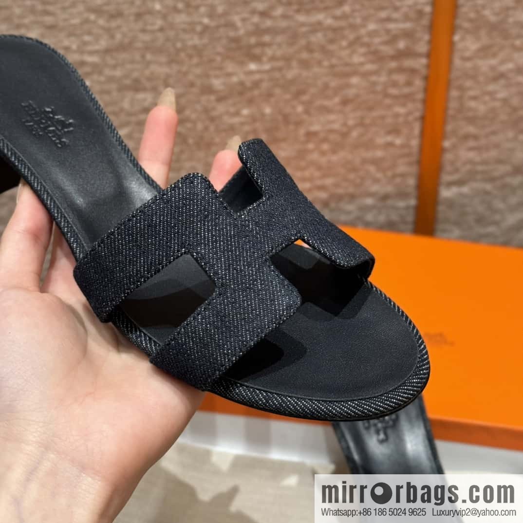 Hermès' latest popular denim high heels