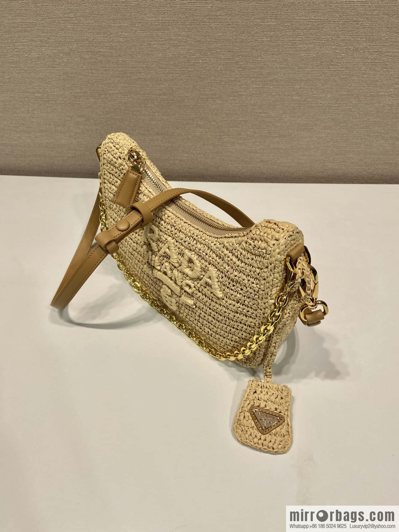 PRADA 🎉 Straw Hobo 🎉 1BC 204 B