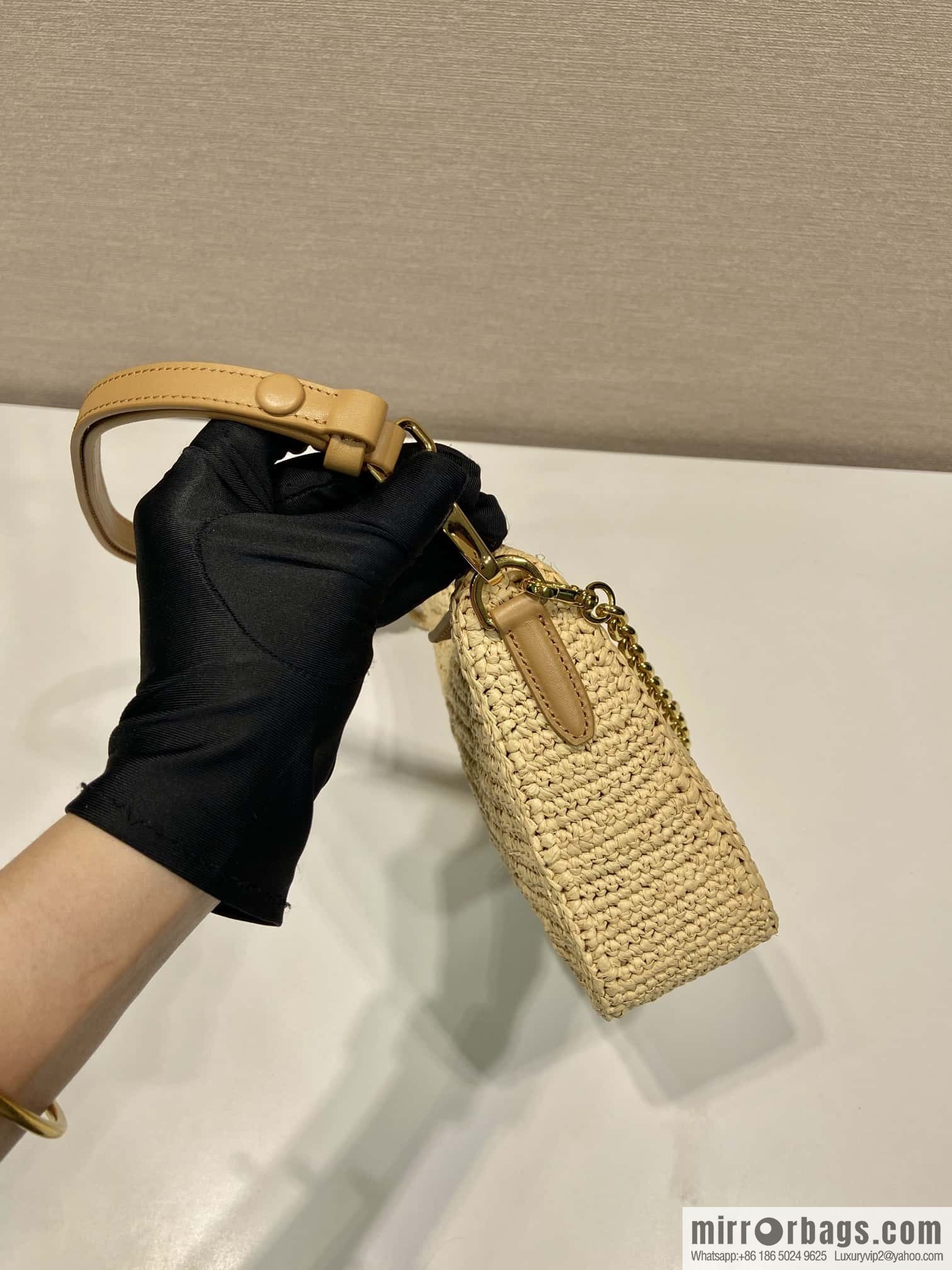 PRADA 🎉 Straw Hobo 🎉 1BC 204 B