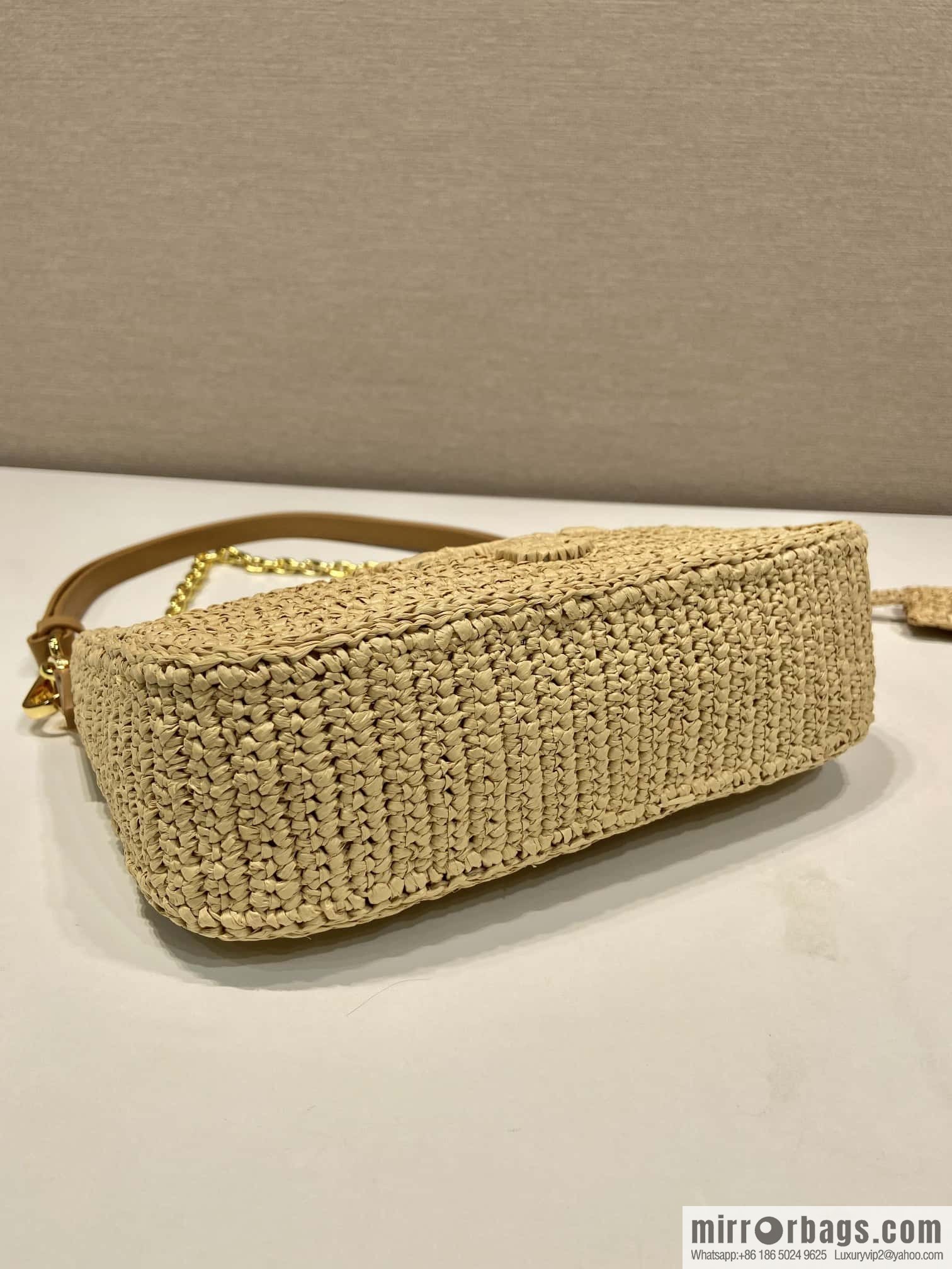 PRADA 🎉 Straw Hobo 🎉 1BC 204 B