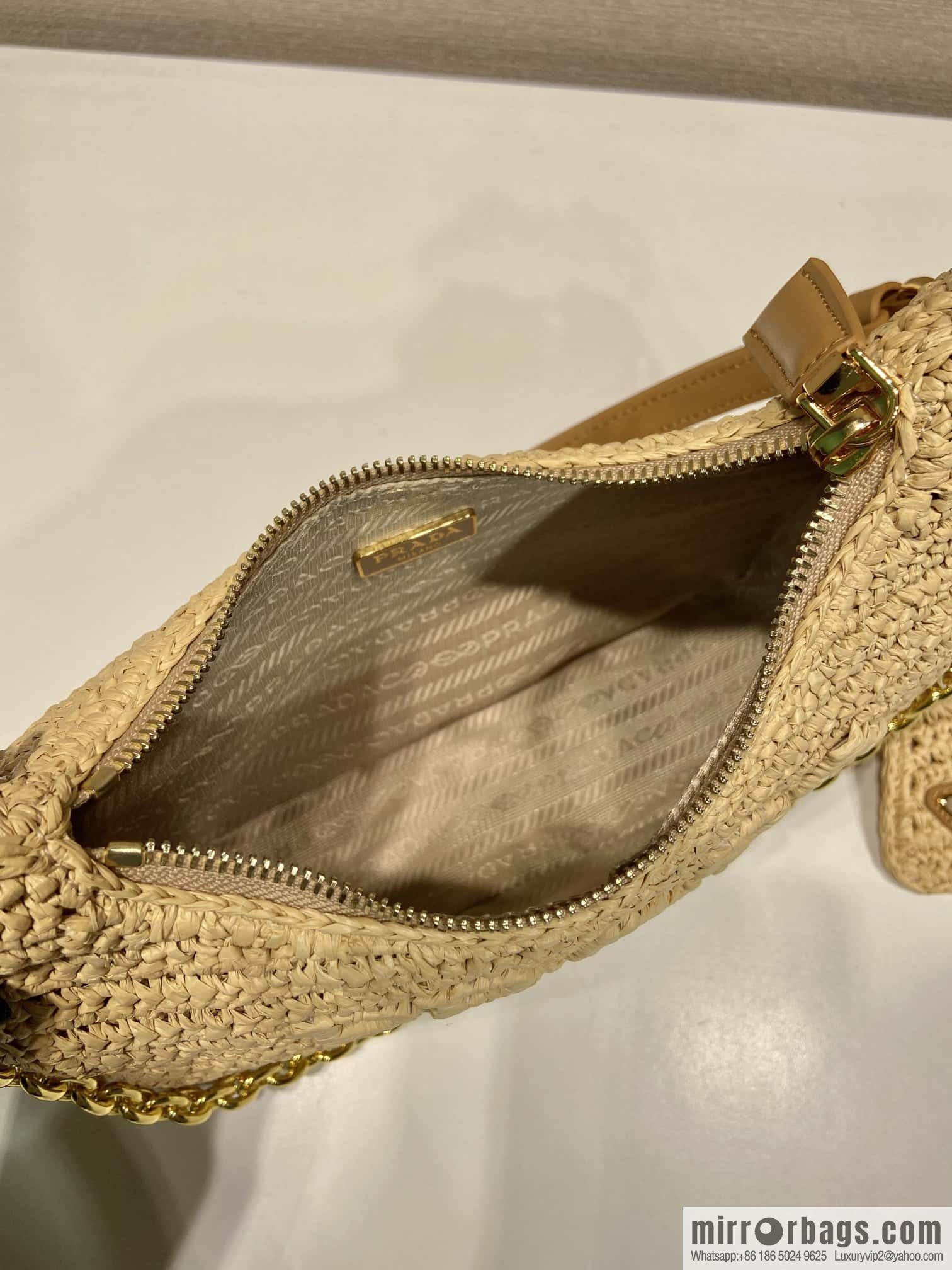 PRADA 🎉 Straw Hobo 🎉 1BC 204 B