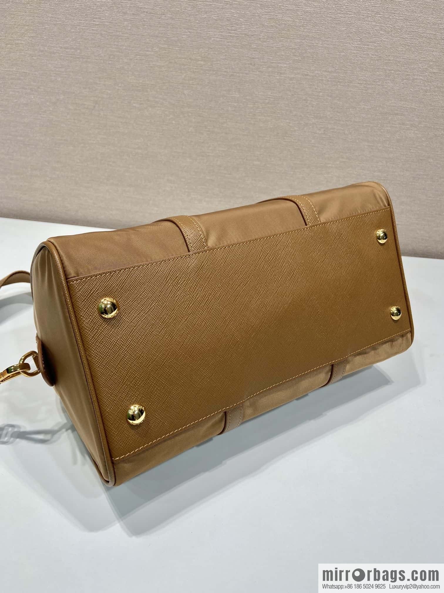 PRADA 🎉 new tote bag 🎉 1BB233