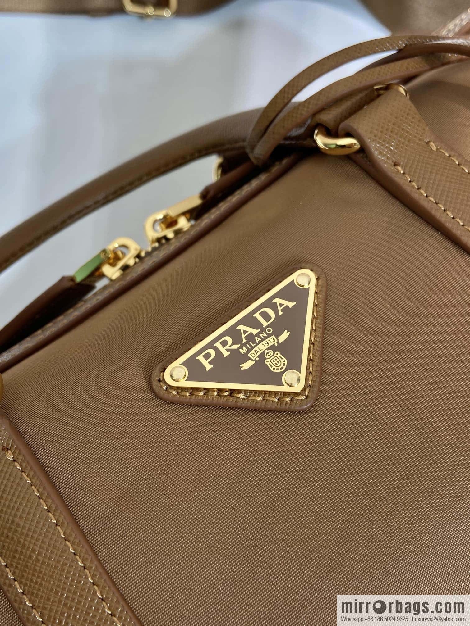 PRADA 🎉 new tote bag 🎉 1BB233