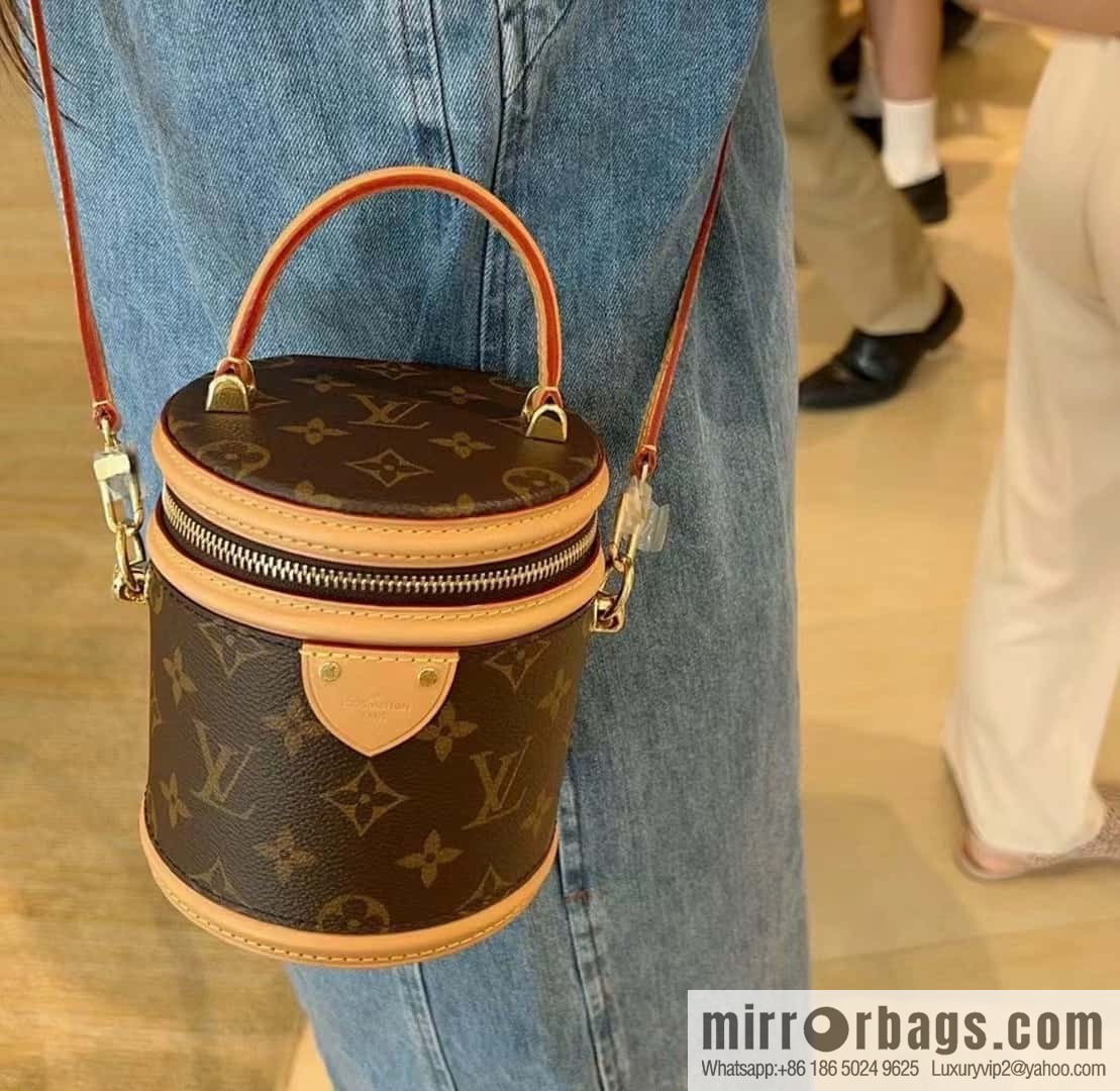 LV M82952 NANO CANNES 手袋