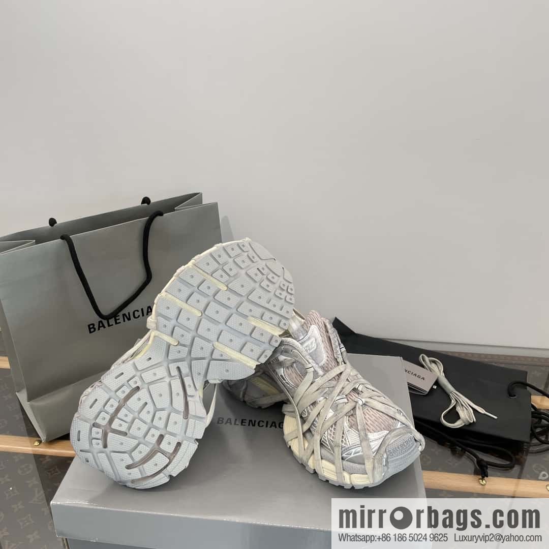 𝐁𝐚𝐥𝐞𝐧𝐜𝐢𝐚𝐠𝐚• 3 𝐗𝐋|||𝟐𝟎𝟐𝟒 retro old sports dad shoes, spider web 🕸️ straps upgrade