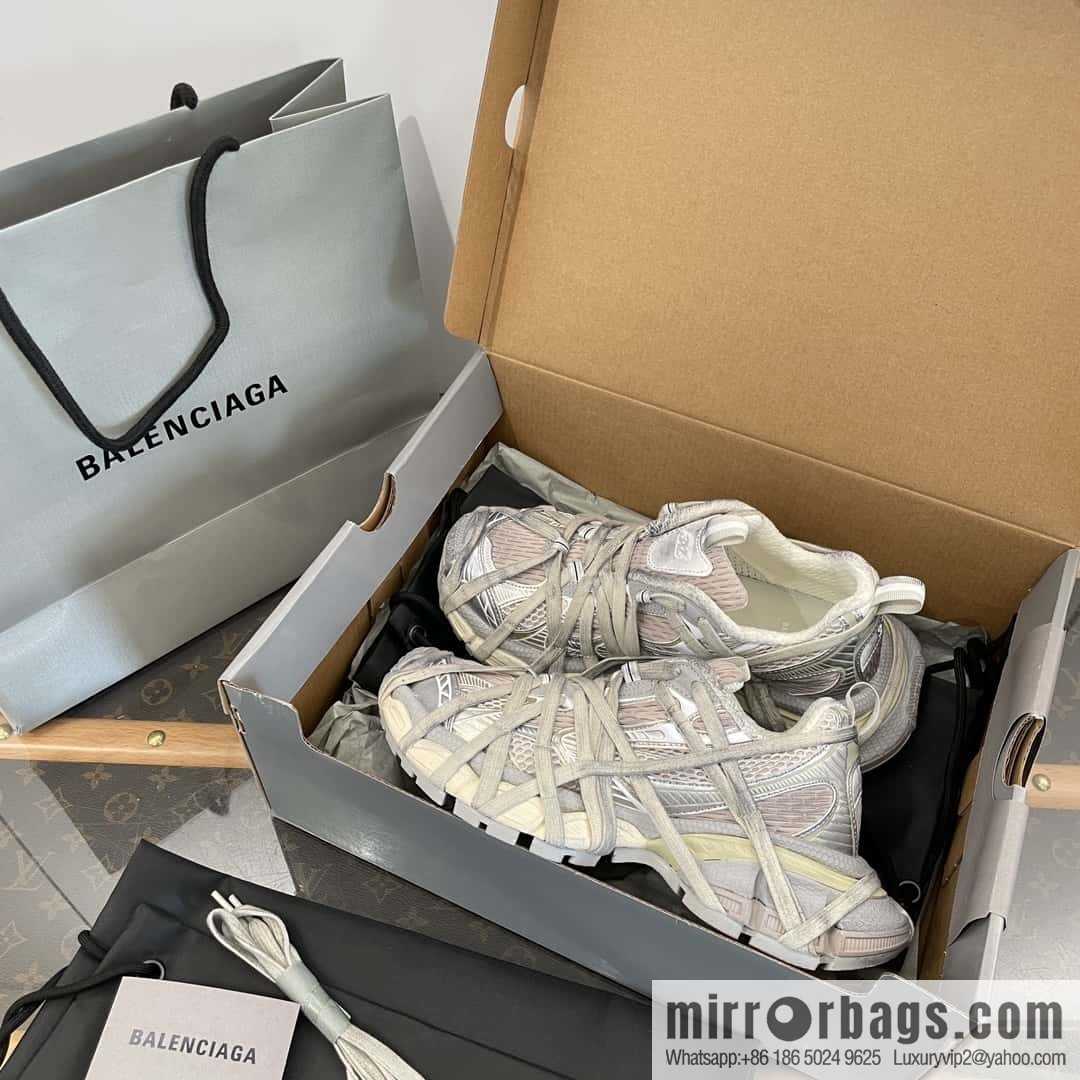 𝐁𝐚𝐥𝐞𝐧𝐜𝐢𝐚𝐠𝐚• 3 𝐗𝐋|||𝟐𝟎𝟐𝟒 retro old sports dad shoes, spider web 🕸️ straps upgrade