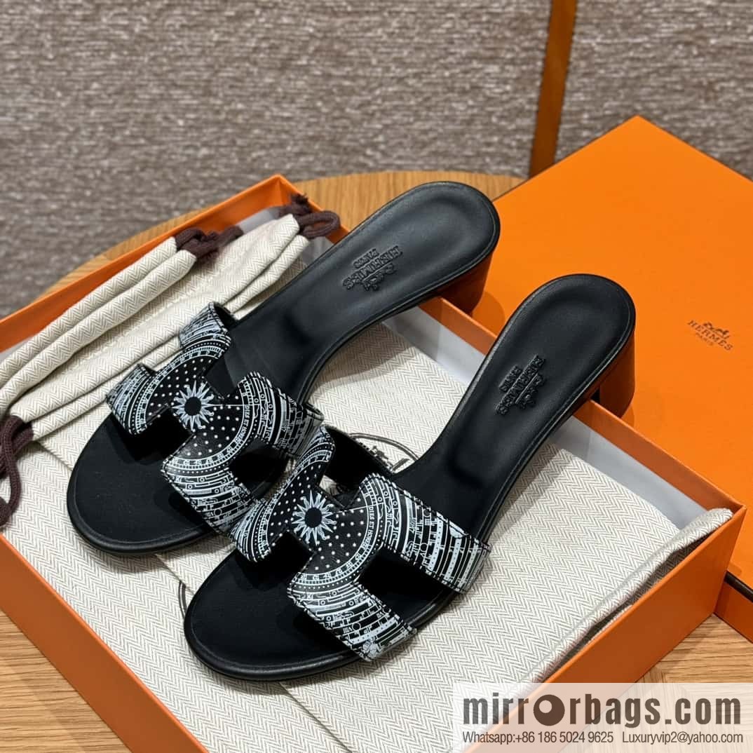 Hermès H's new printed high-heeled sandals