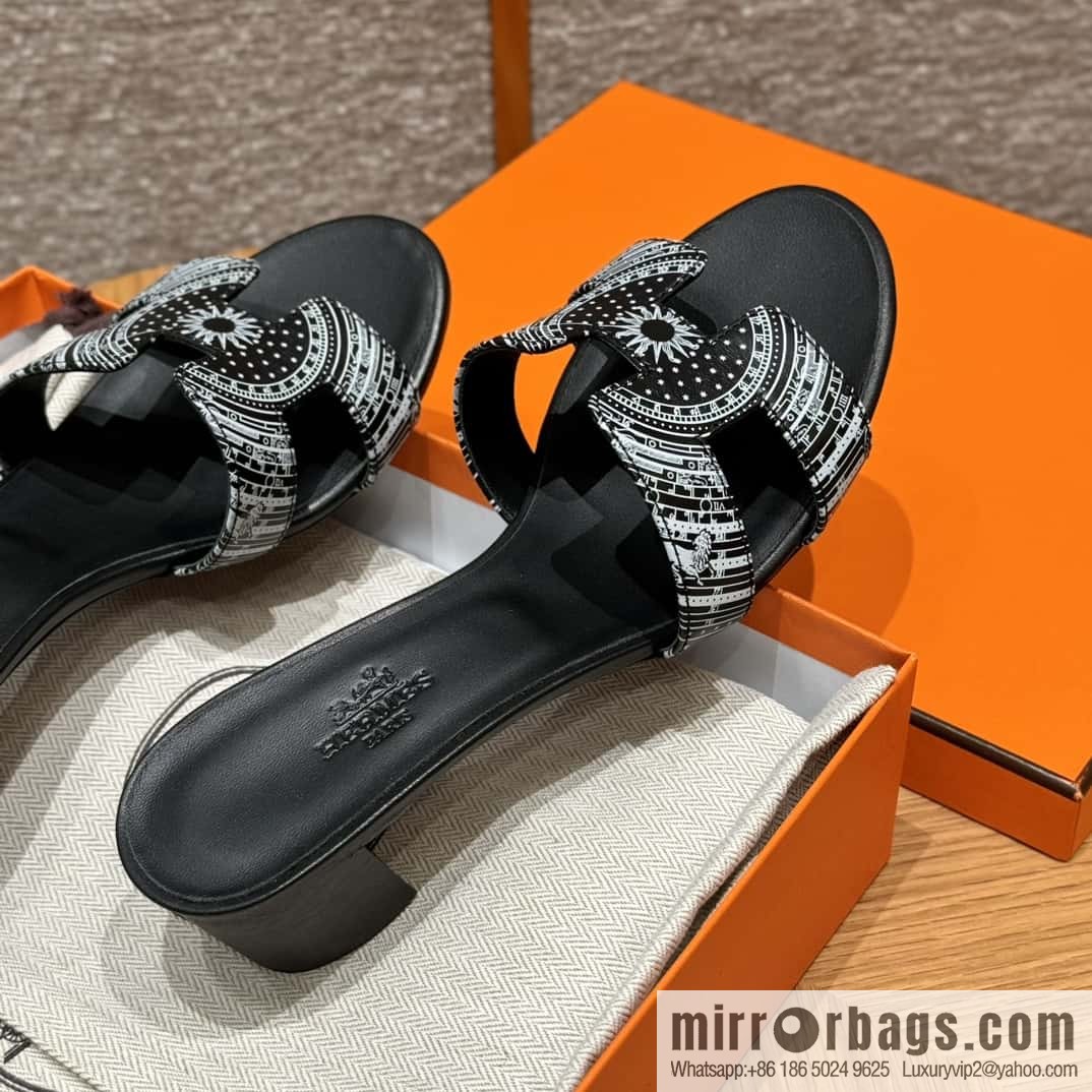 Hermès H's new printed high-heeled sandals