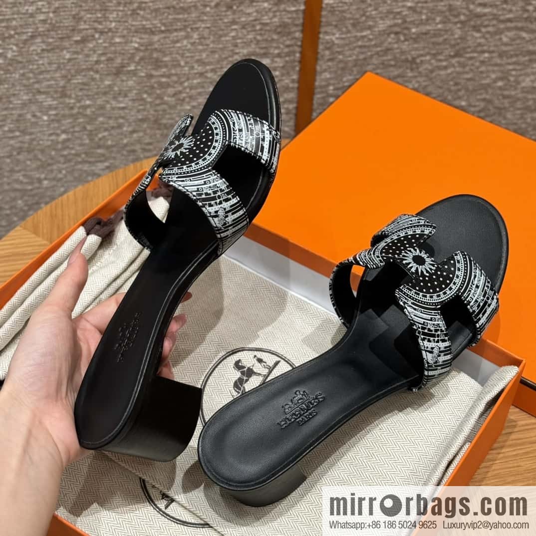 Hermès H's new printed high-heeled sandals