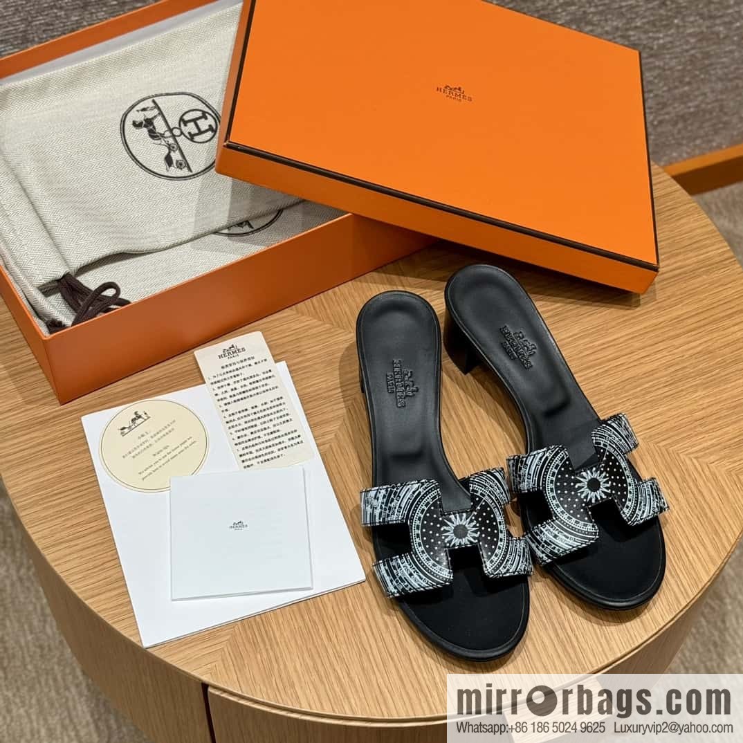 Hermès H's new printed high-heeled sandals