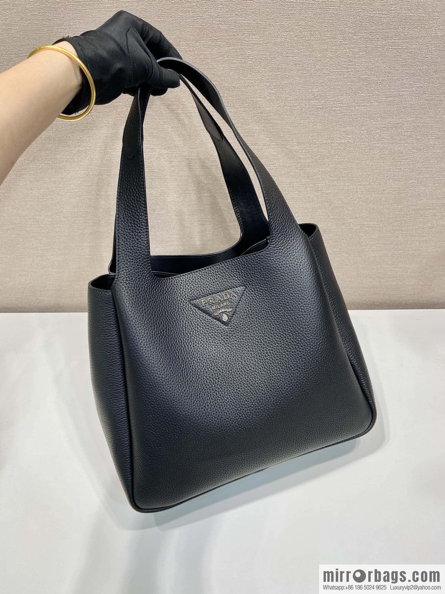 PRADA 🎉 large vegetable basket 🎉 1BG338 large bucket bag