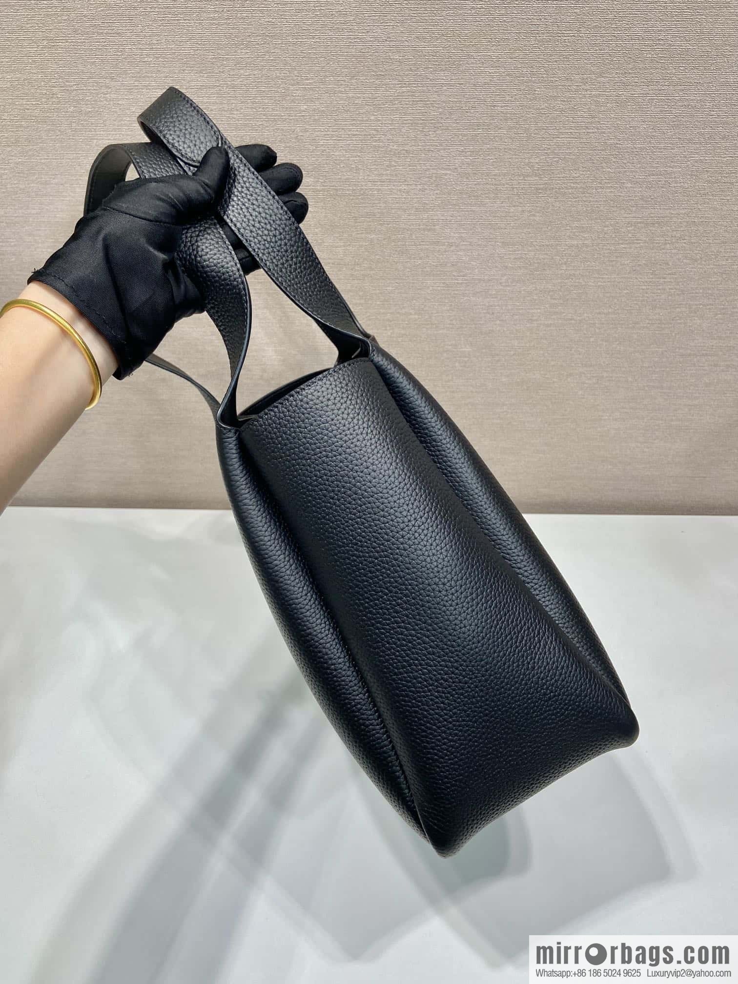 PRADA 🎉 large vegetable basket 🎉 1BG338 large bucket bag