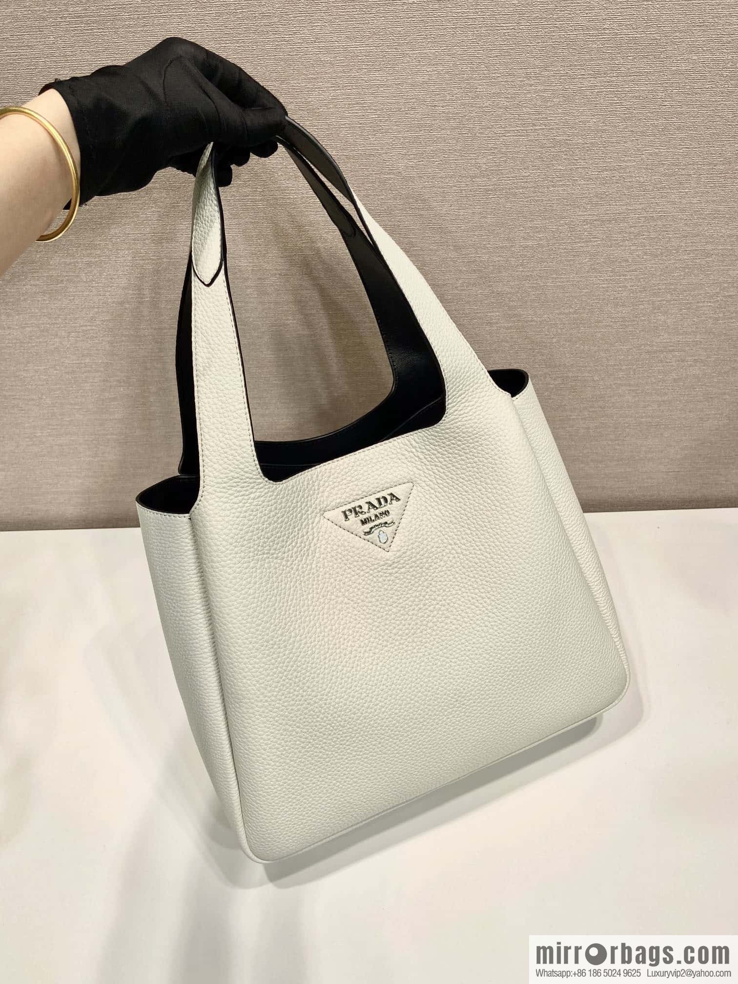 PRADA 🎉 large vegetable basket 🎉 1BG338 large bucket bag