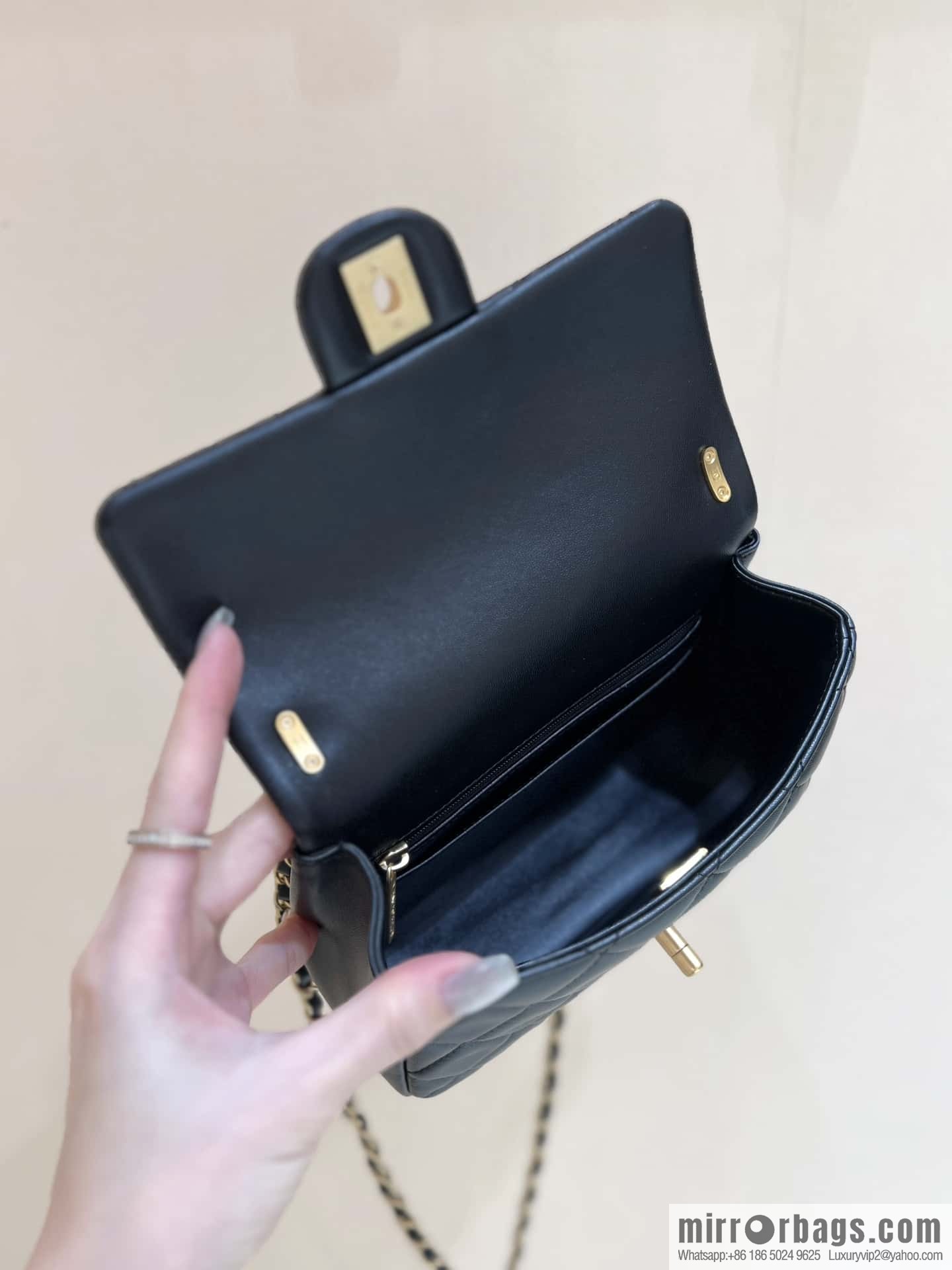 CHANEL 24P Spring and Summer Preview Series Limited Edition Pearl Large Square Fatty AS4384