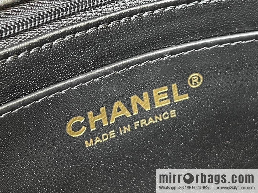 CHANEL 24P Spring and Summer Preview Series Limited Edition Pearl Large Square Fatty AS4384