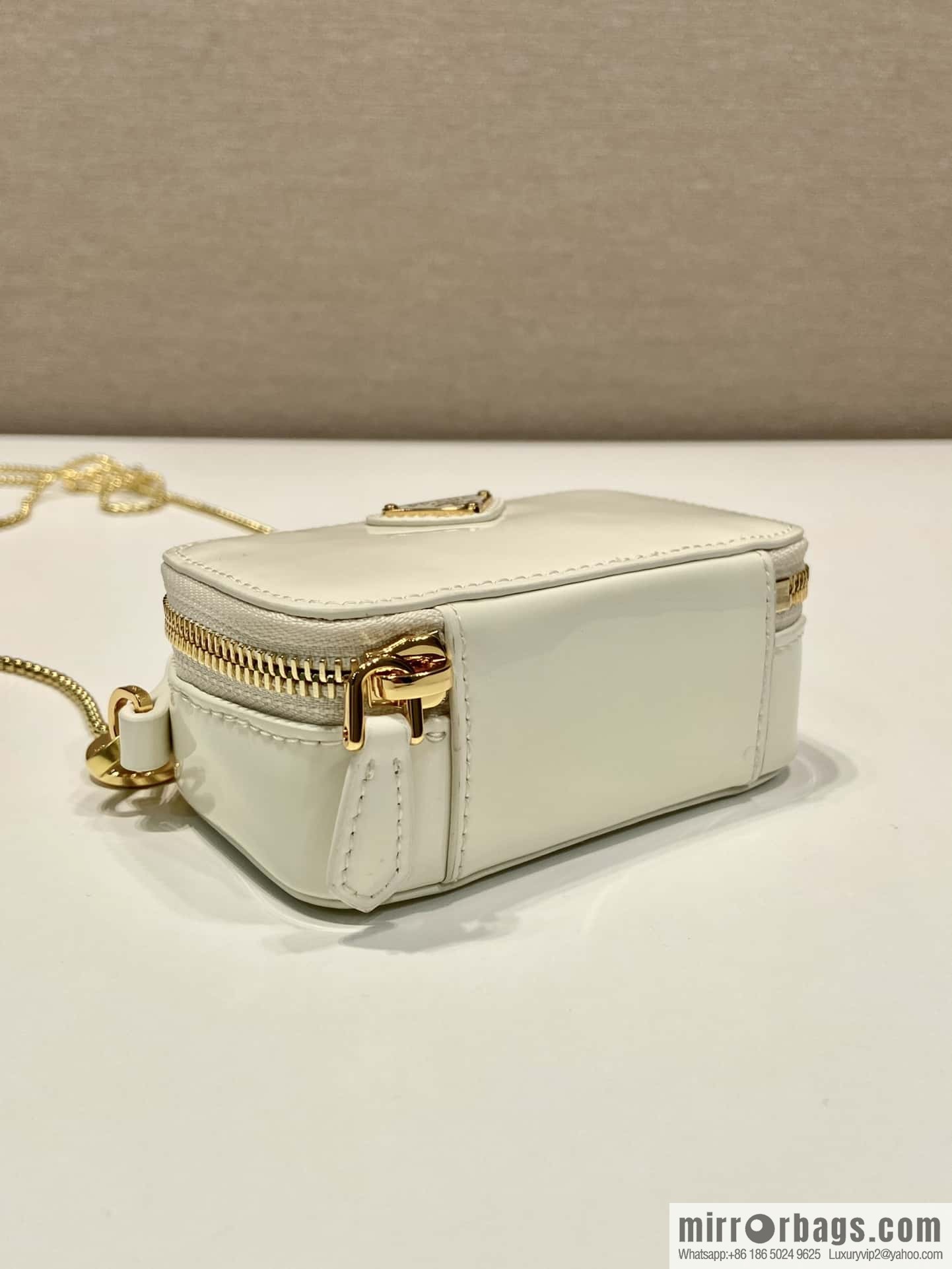 PRADA 🎉 mini diagonal bag 🎉 1NR025 mini 🎉🎉 white