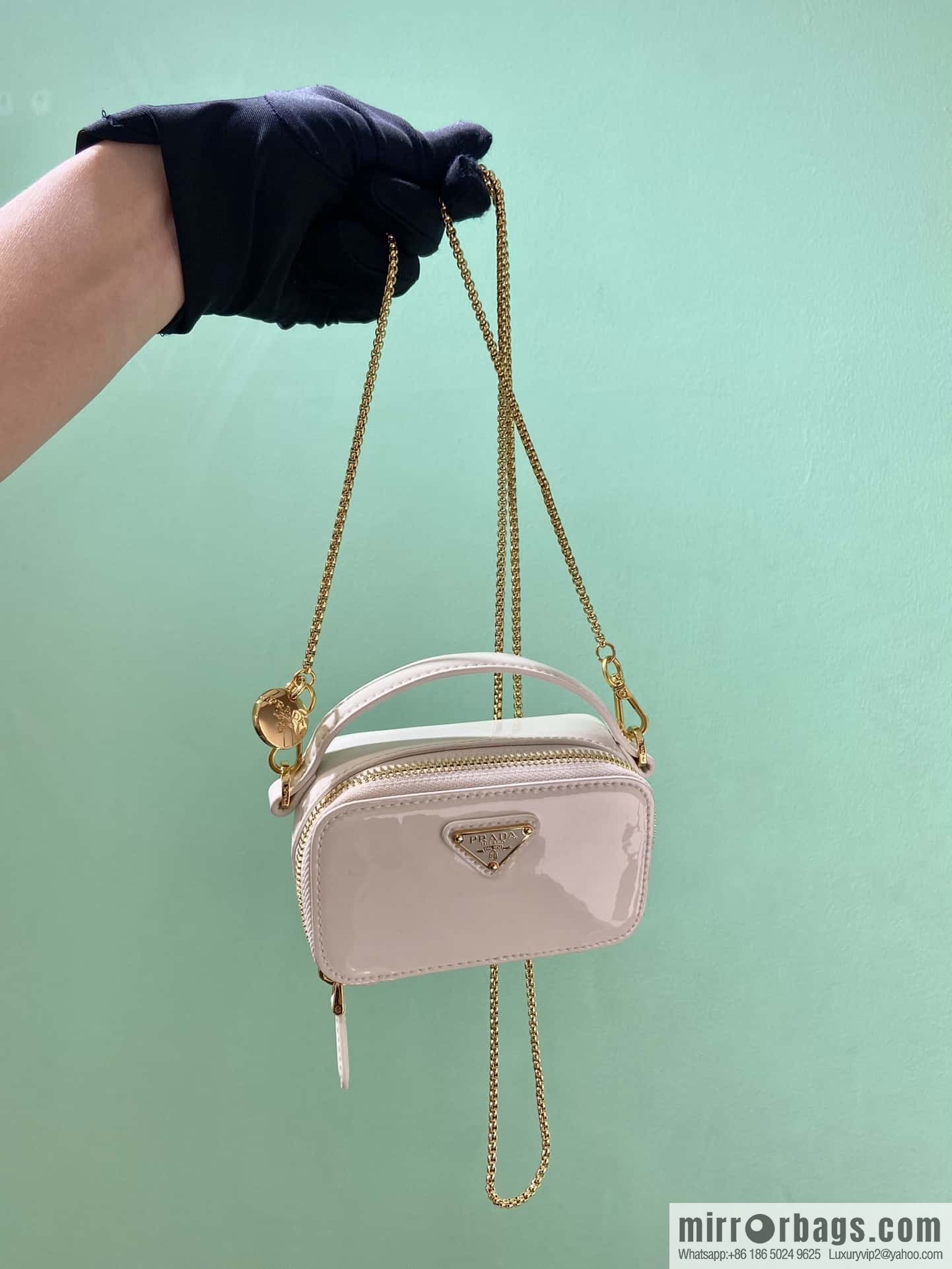 PRADA 🎉 mini diagonal bag 🎉 1NR025 mini 🎉🎉 white