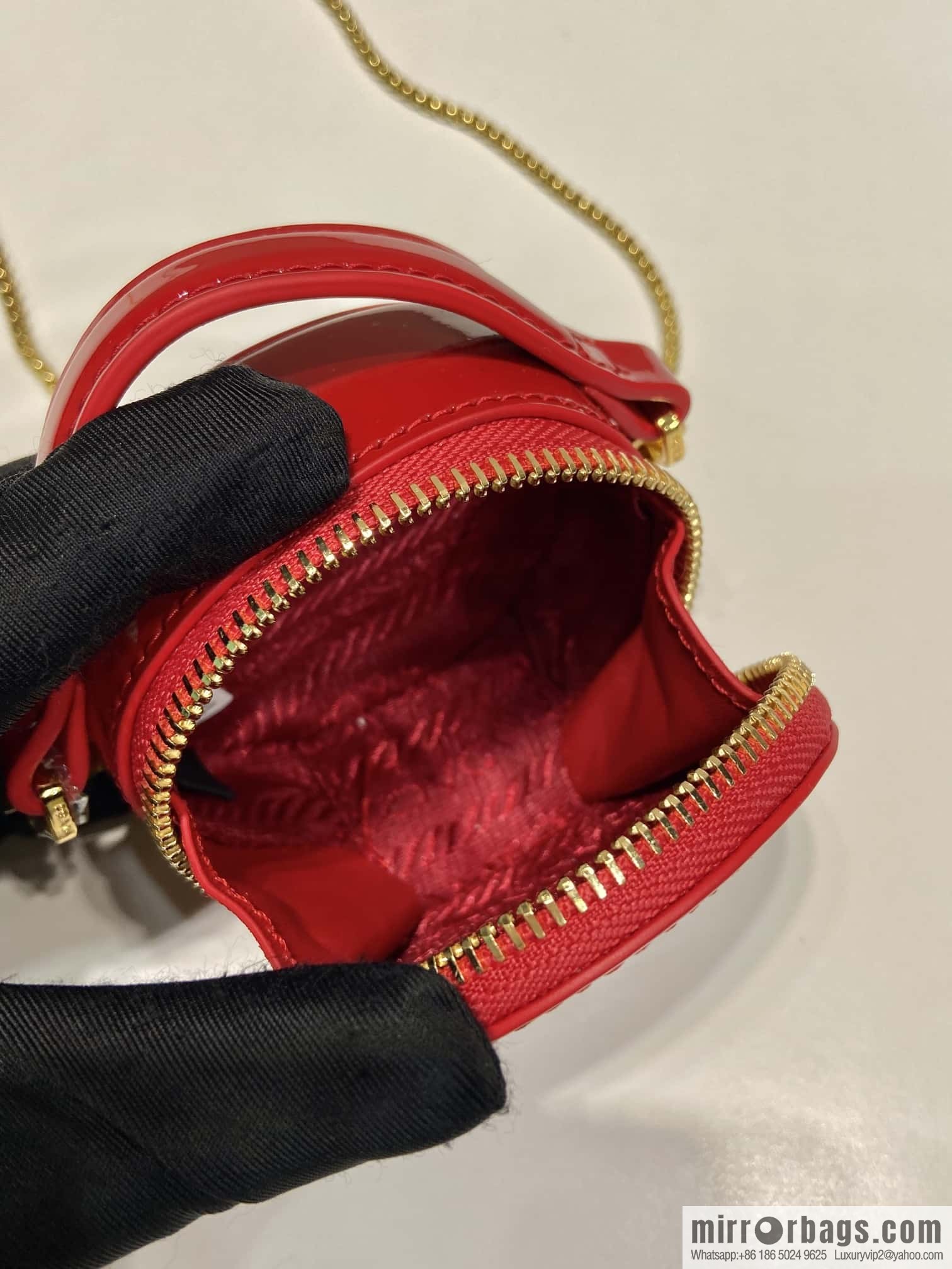 PRADA 🎉 patent leather 🎉 1NR023 🎉🎉 red