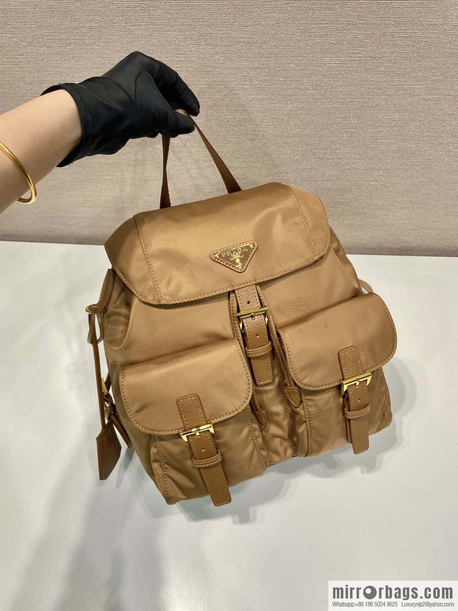 PRADA 🎉 gold buckle classic backpack 🎉 1BZ677 gold hardware🎉🎉