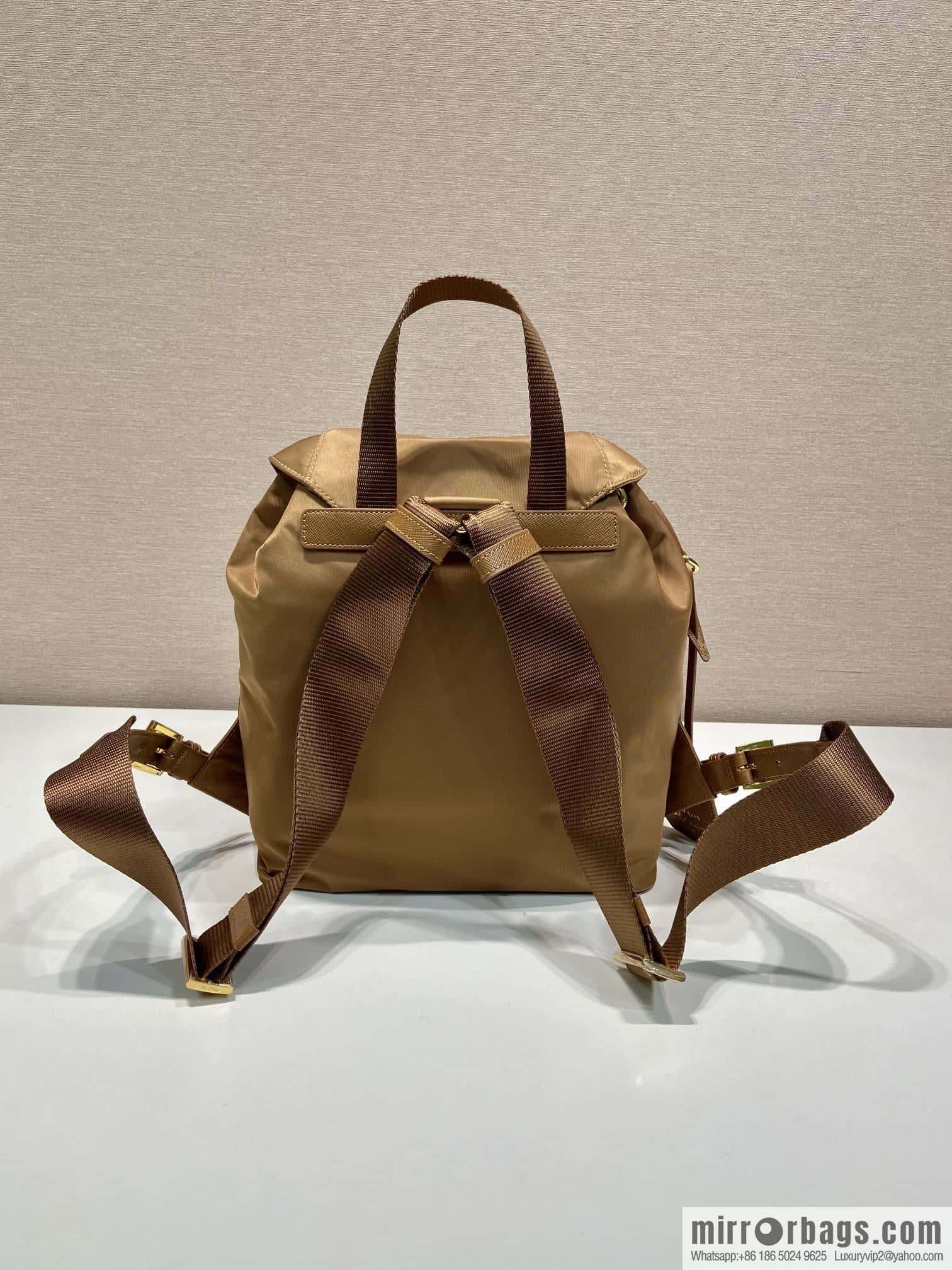 PRADA 🎉 gold buckle classic backpack 🎉 1BZ677 gold hardware🎉🎉