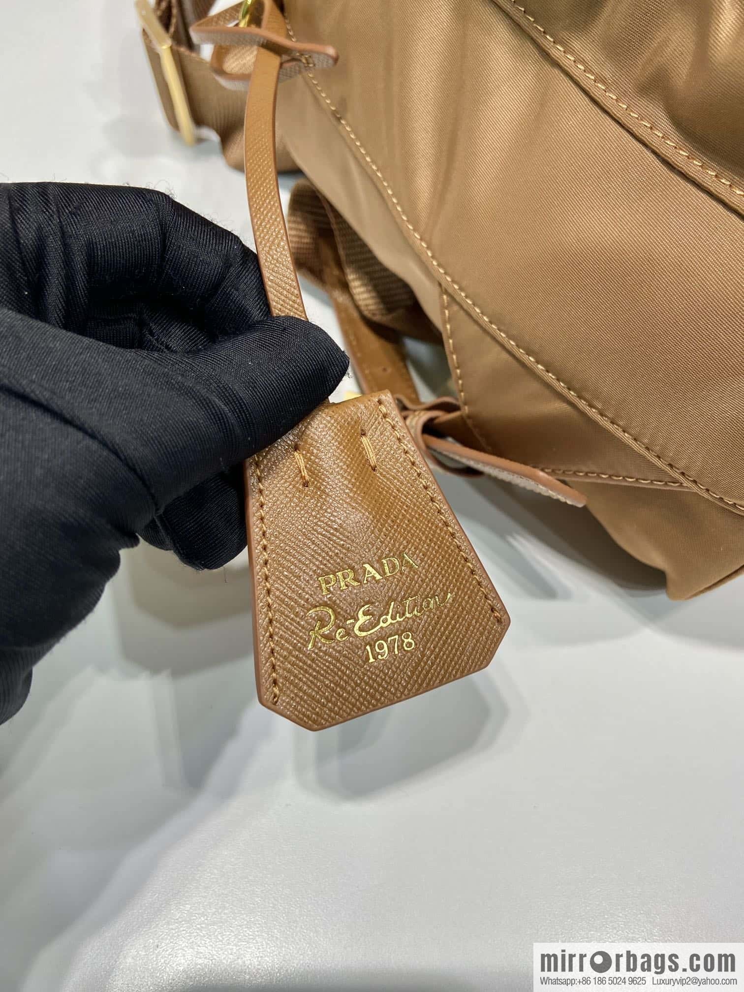 PRADA 🎉 gold buckle classic backpack 🎉 1BZ677 gold hardware🎉🎉