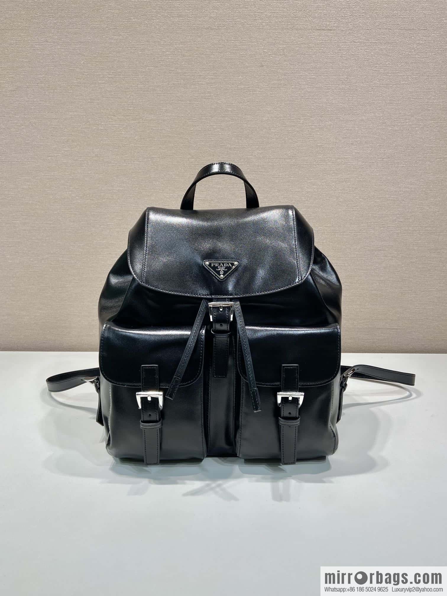 PRADA 🎉 new backpack 🎉 1BZ811B oil wax leather