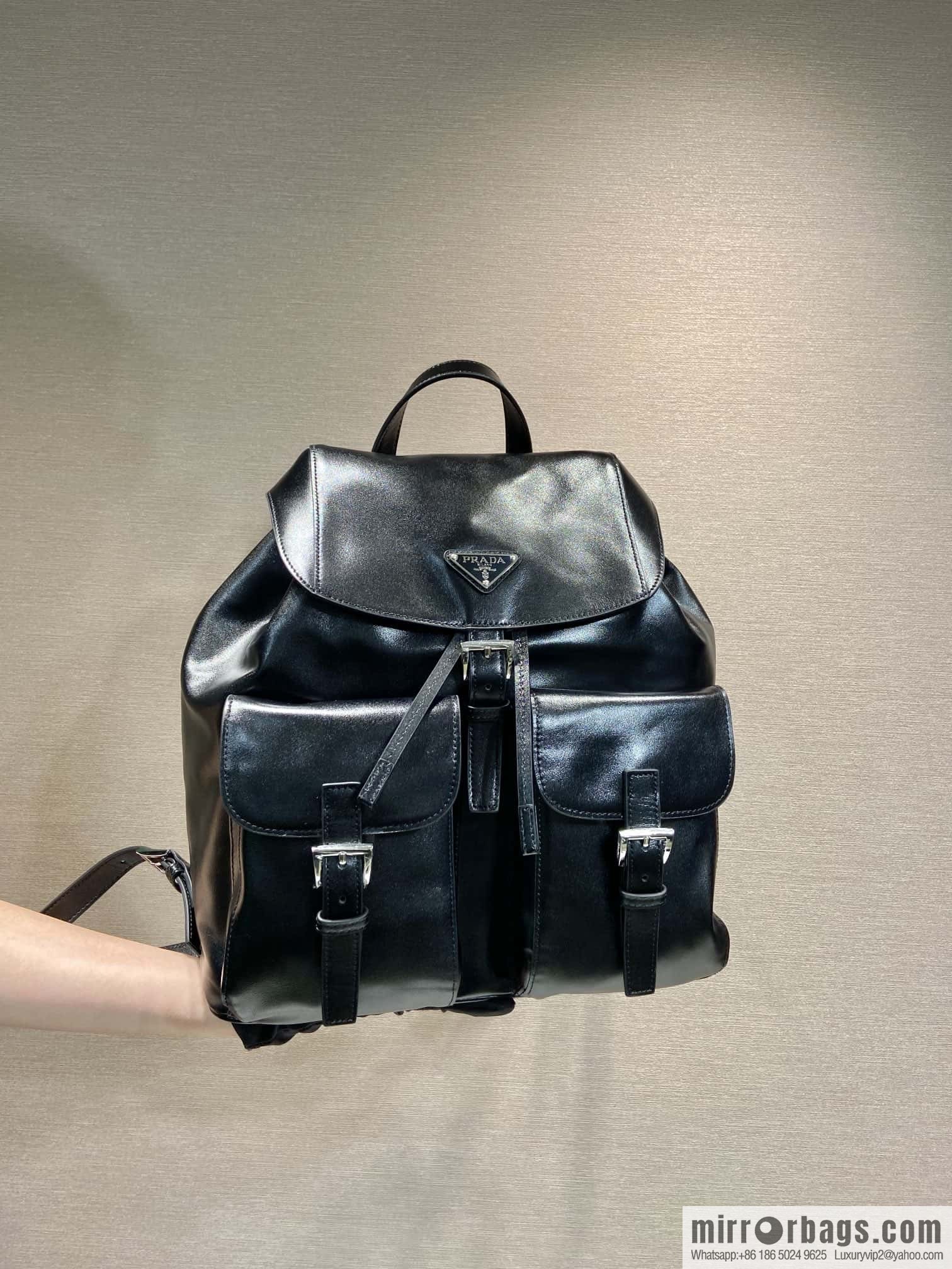 PRADA 🎉 new backpack 🎉 1BZ811B oil wax leather