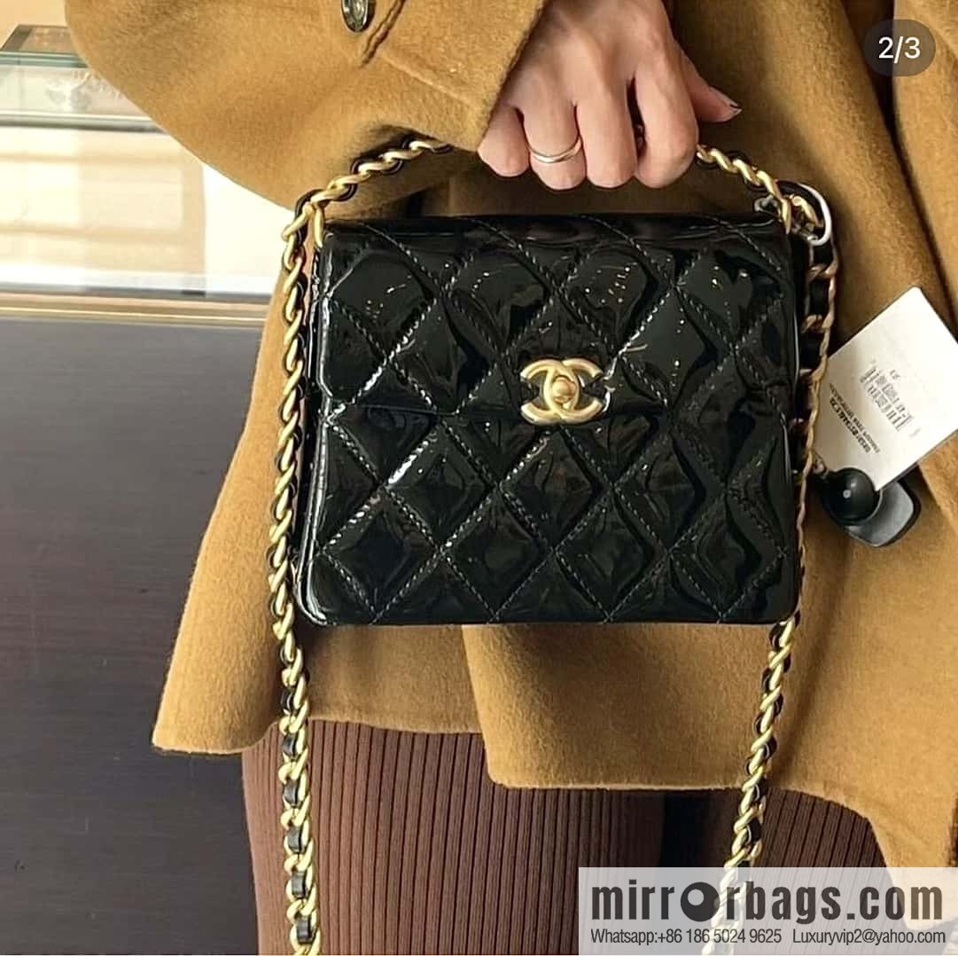 CHANEL 24S Spring/Summer 31 ruecambon AS4472