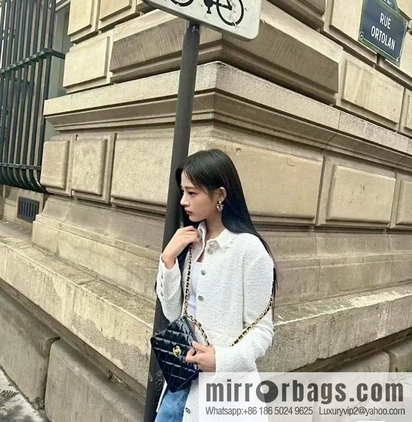 CHANEL 24S Spring/Summer 31 ruecambon AS4472