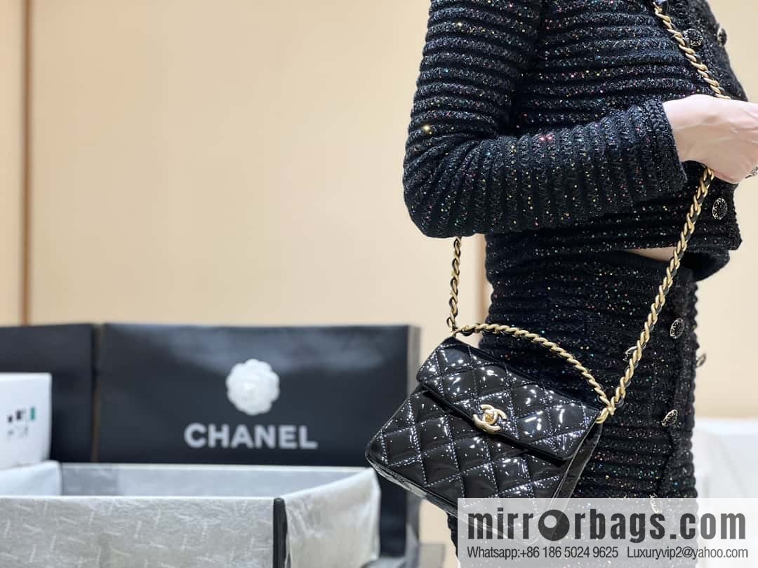CHANEL 24S Spring/Summer 31 ruecambon AS4472
