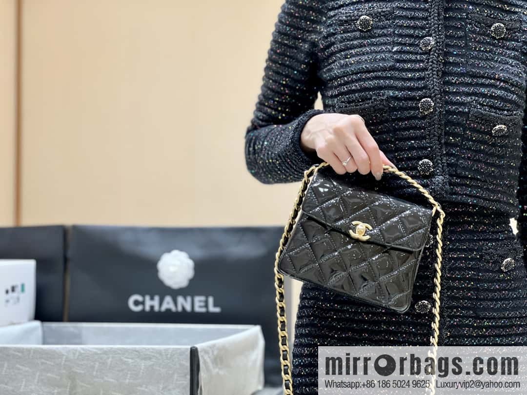 CHANEL 24S Spring/Summer 31 ruecambon AS4472