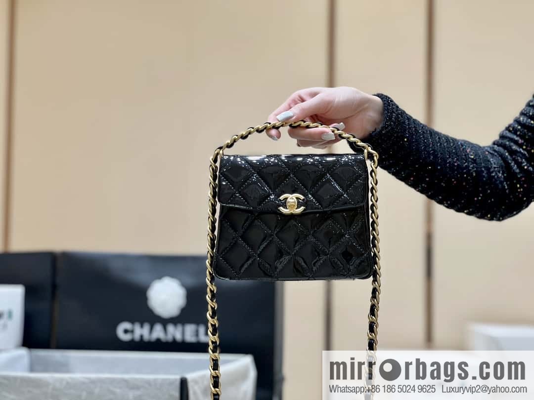 CHANEL 24S Spring/Summer 31 ruecambon AS4472