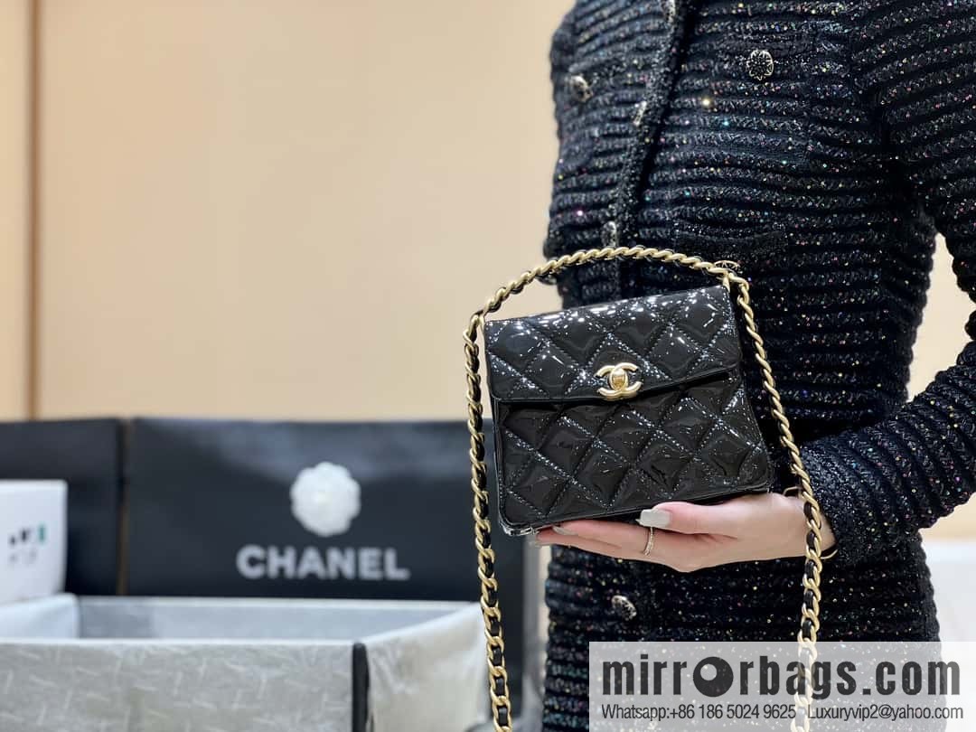 CHANEL 24S Spring/Summer 31 ruecambon AS4472