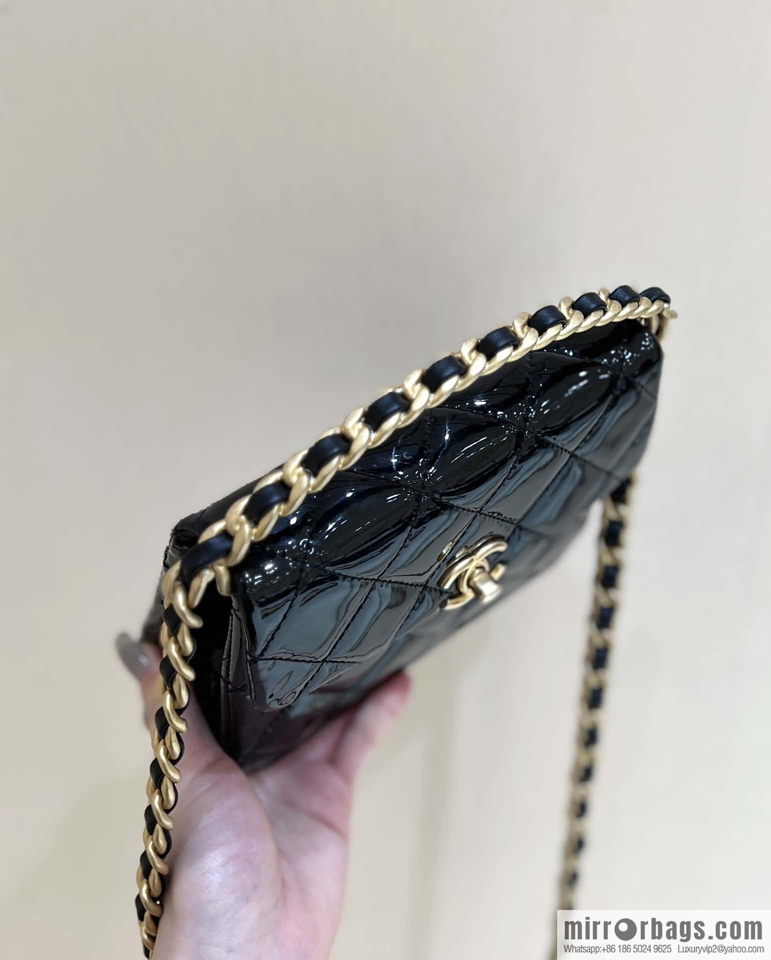 CHANEL 24S Spring/Summer 31 ruecambon AS4472