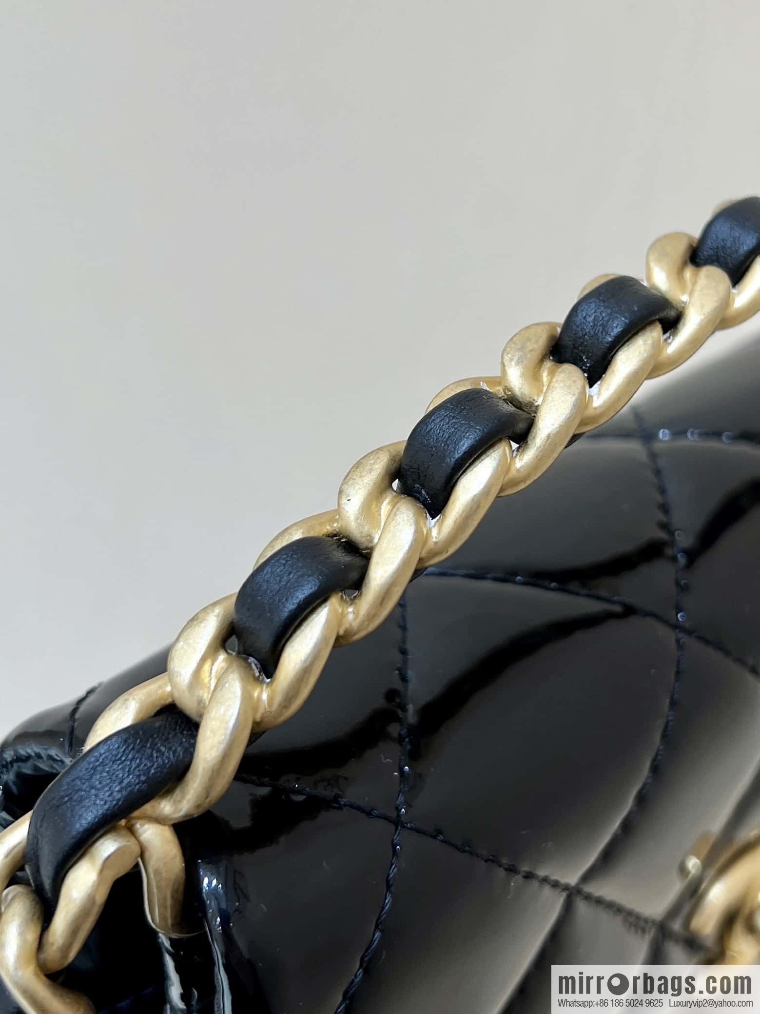 CHANEL 24S Spring/Summer 31 ruecambon AS4472