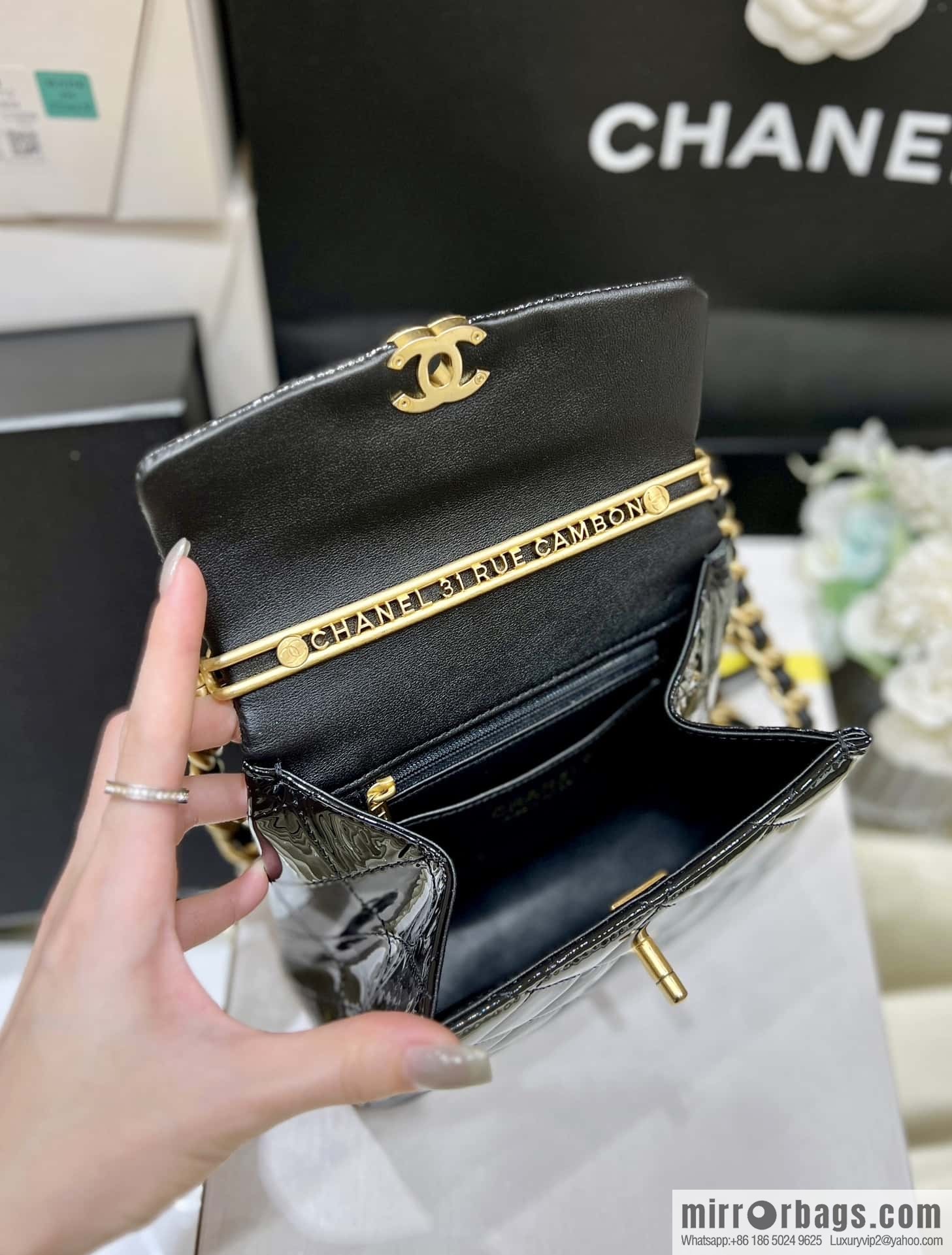CHANEL 24S Spring/Summer 31 ruecambon AS4472