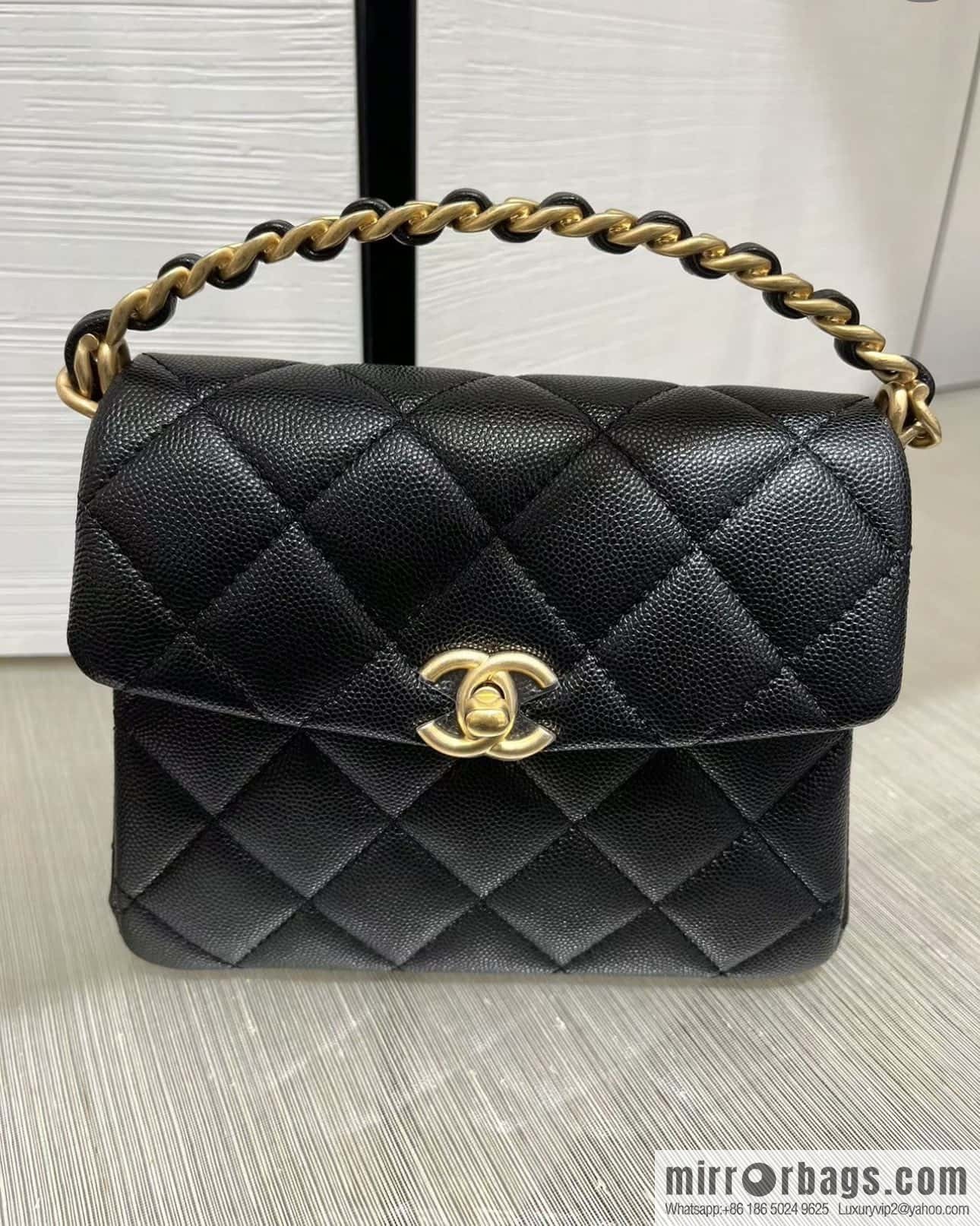 CHANEL 24S Spring/Summer 31 ruecambon AS4472